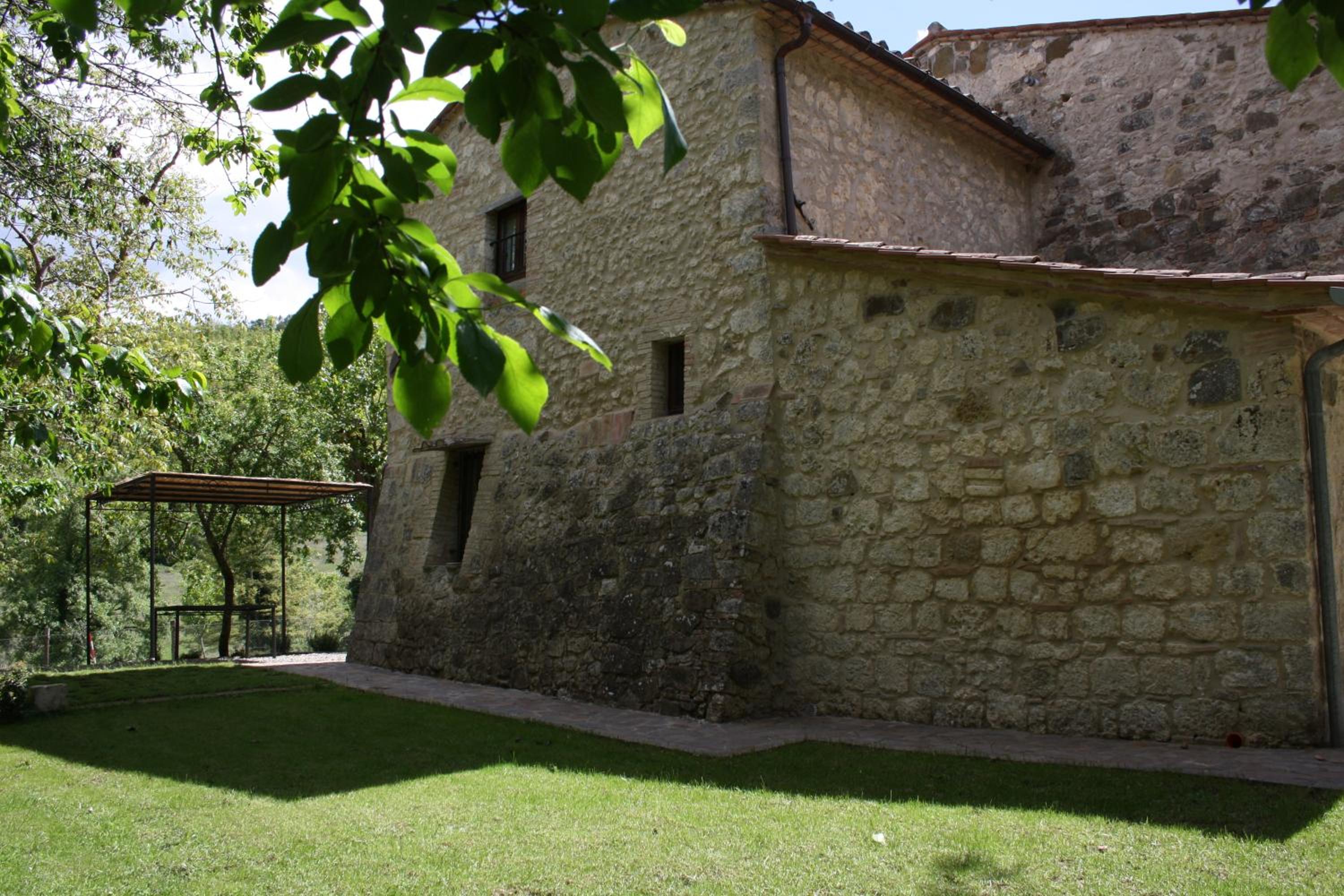 Photo 11