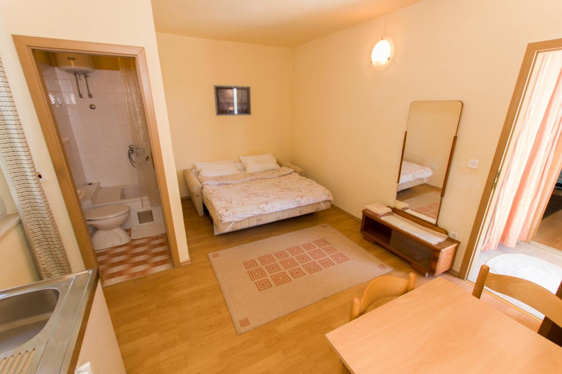 Studios Jakov view 5