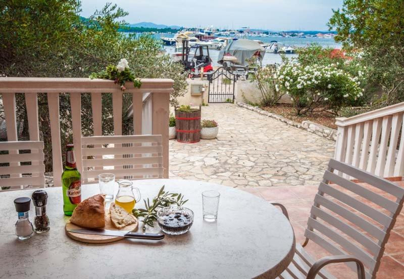 Apartmani Mudronja view 3