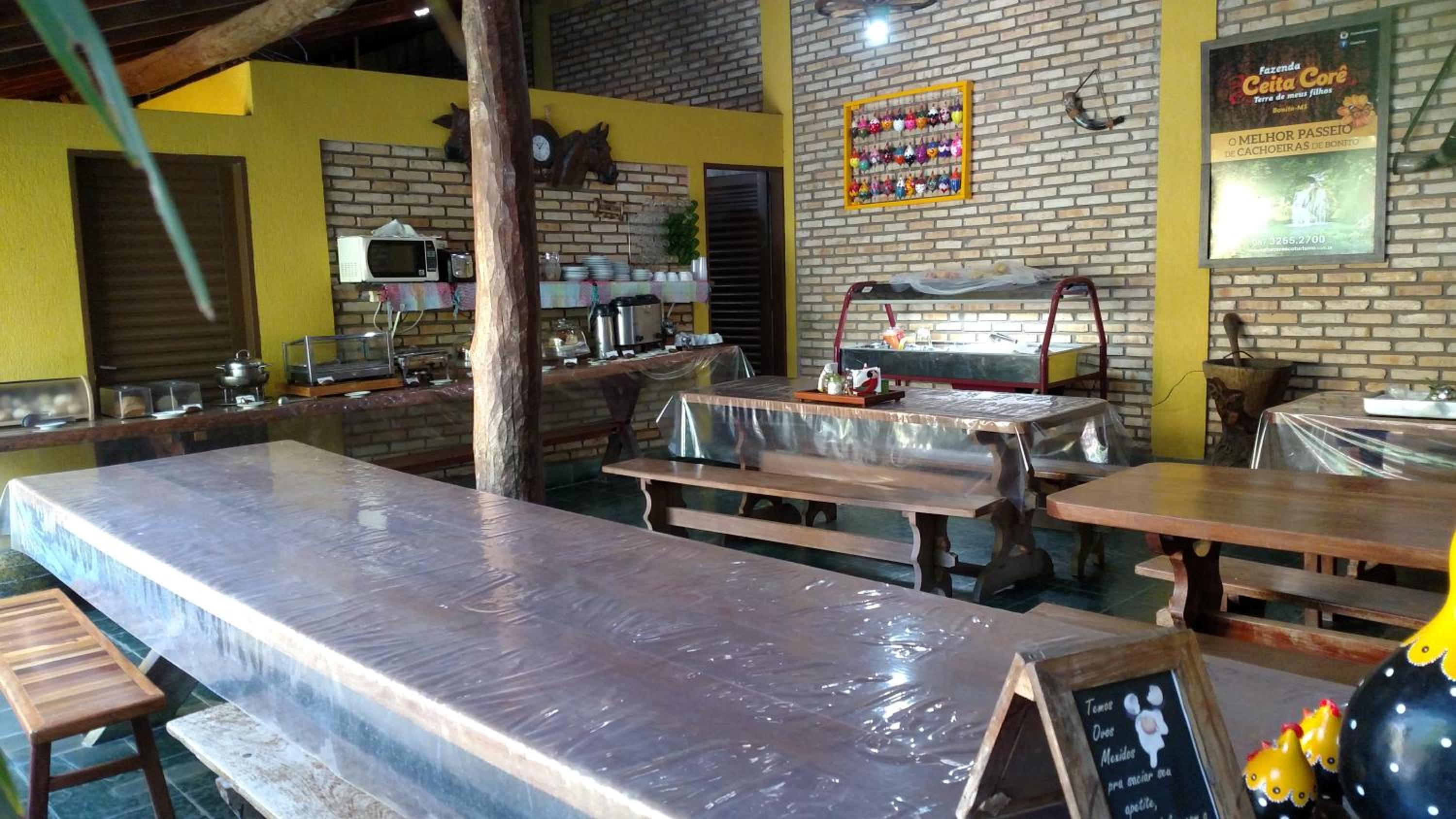 restaurant