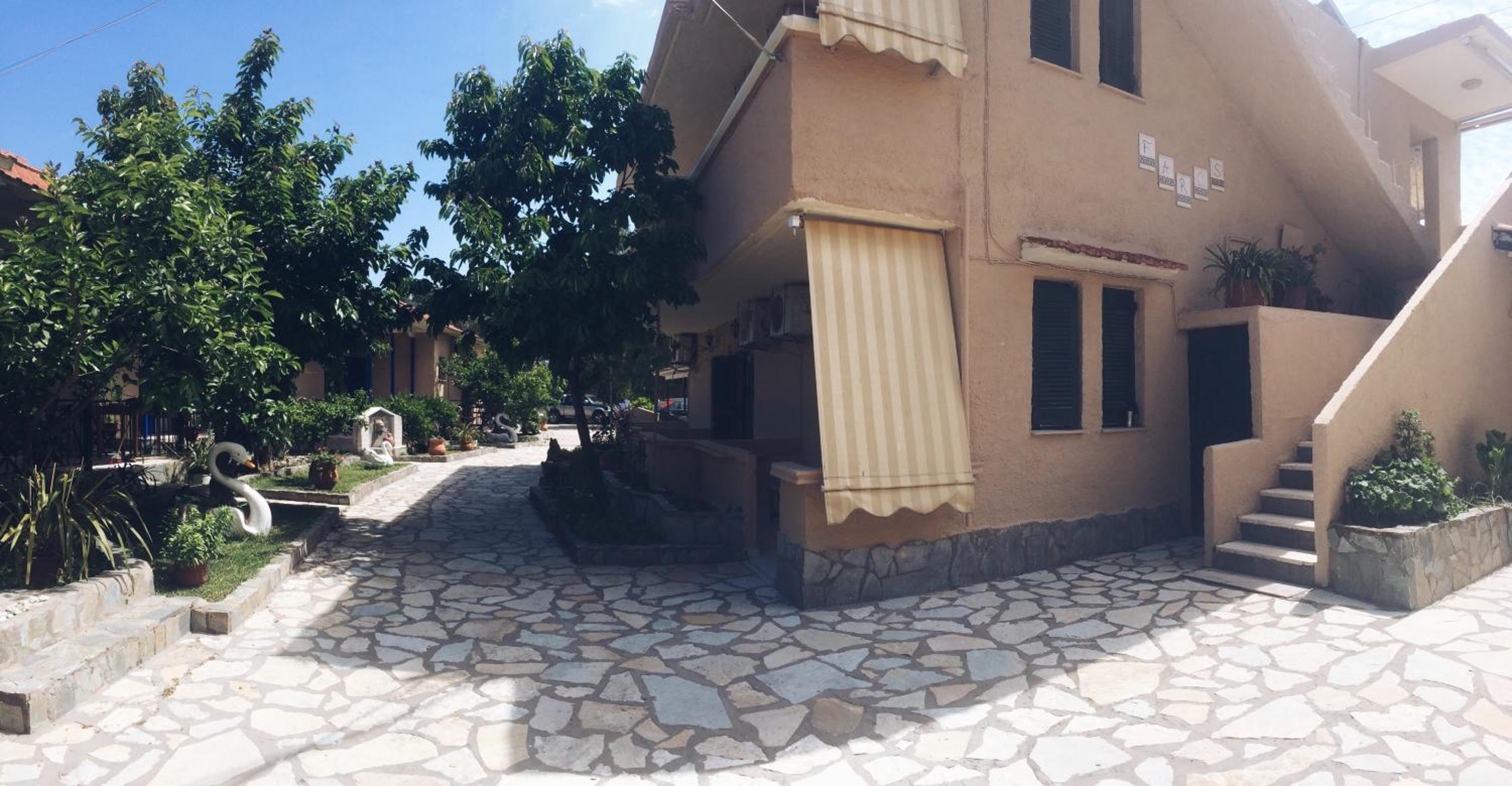 Photo 13