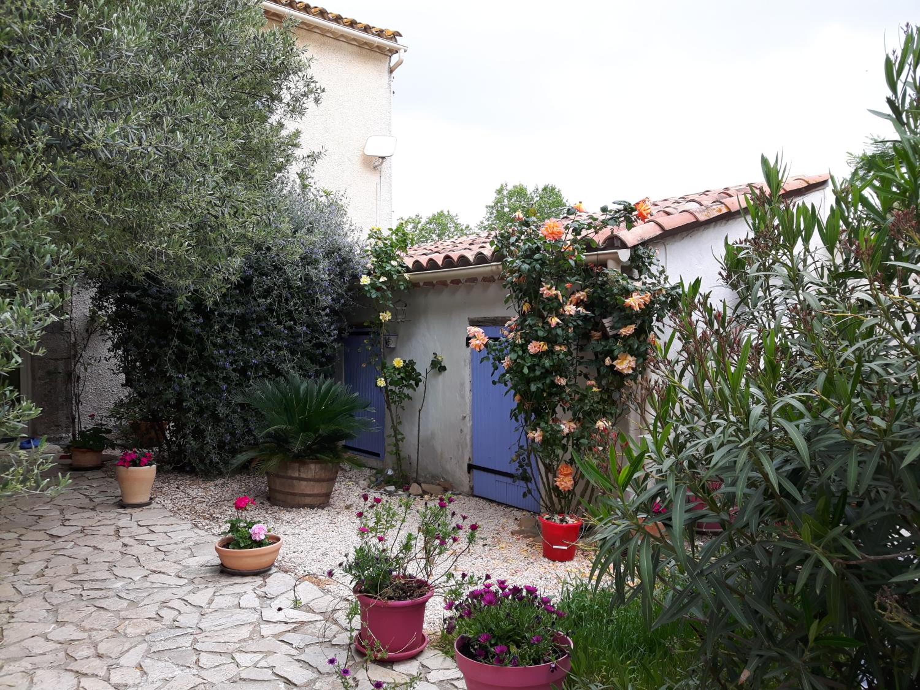 La Vigne Des Heures Claires view 3