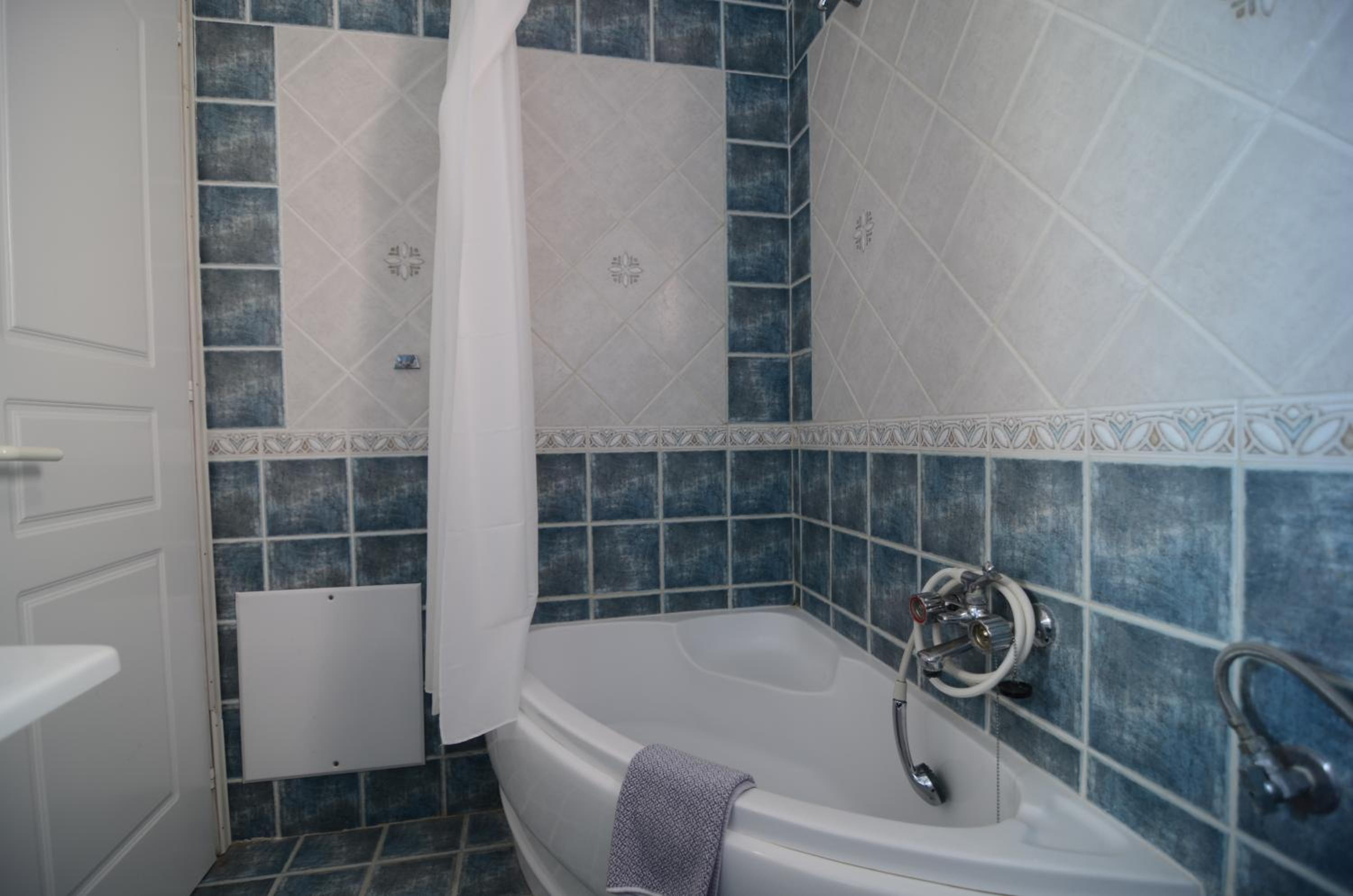 Penelope Apartment Hotel