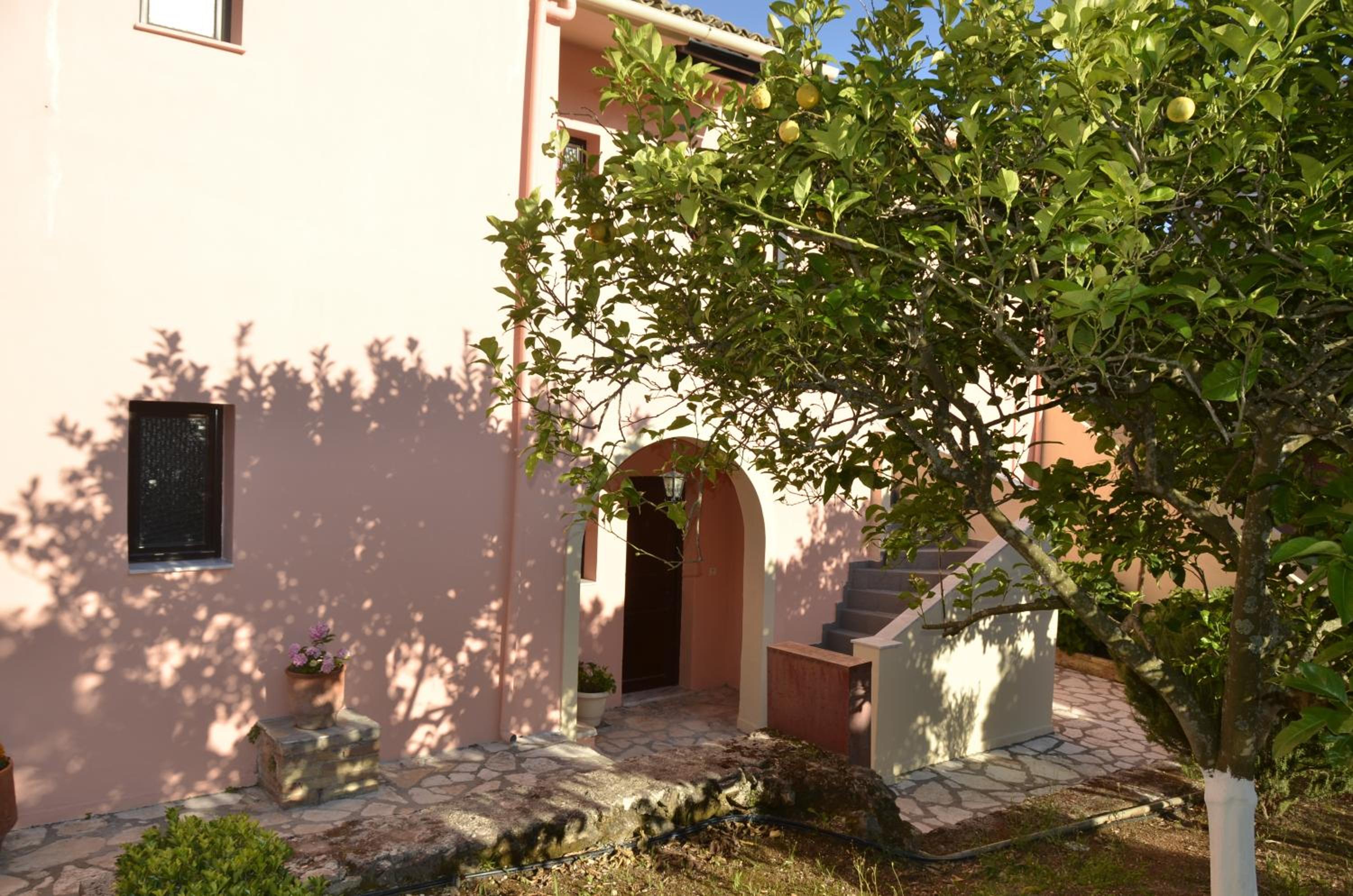 Penelope Apartment Hotel