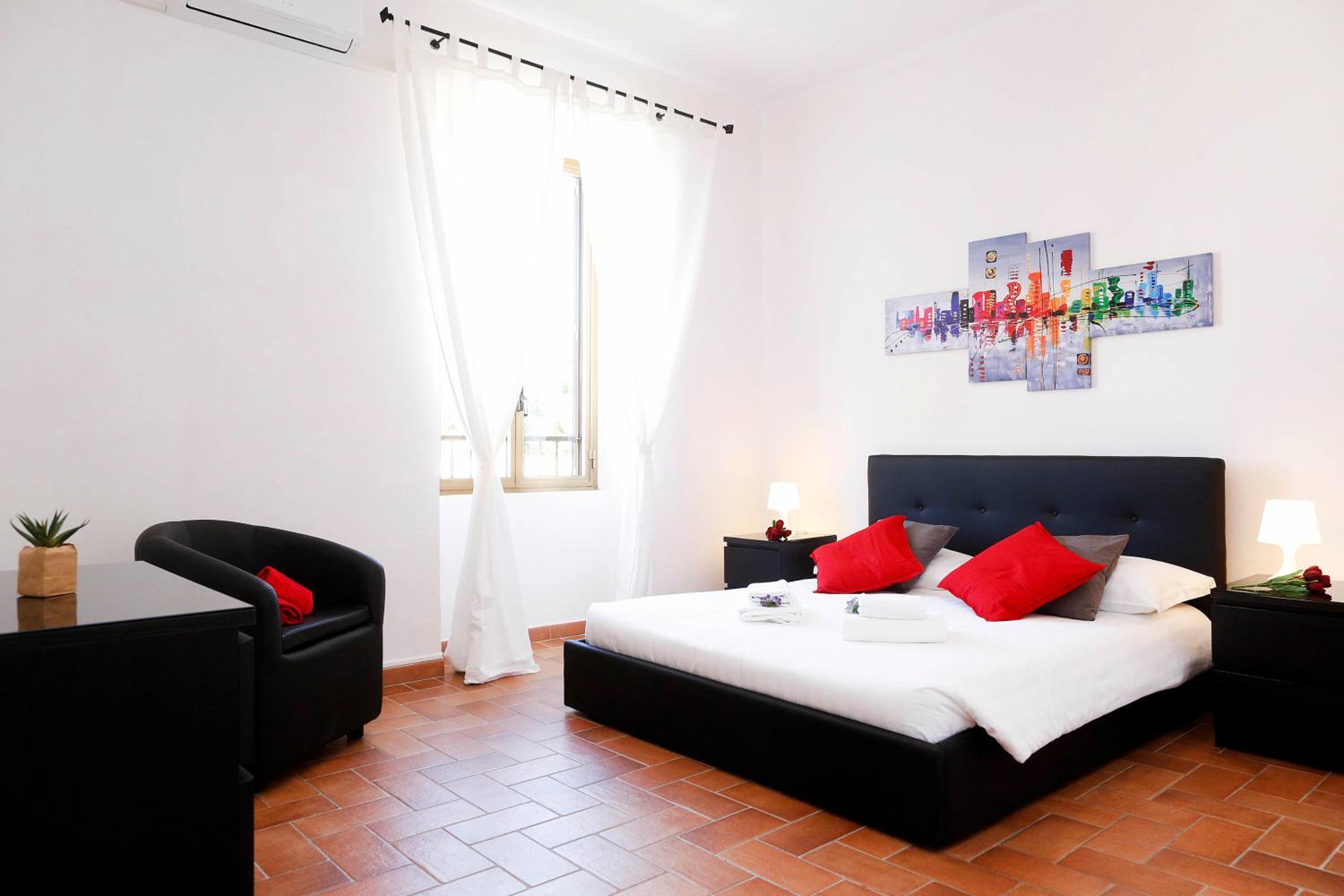 Rhome Away Trastevere - Saffi — Rome photo 2
