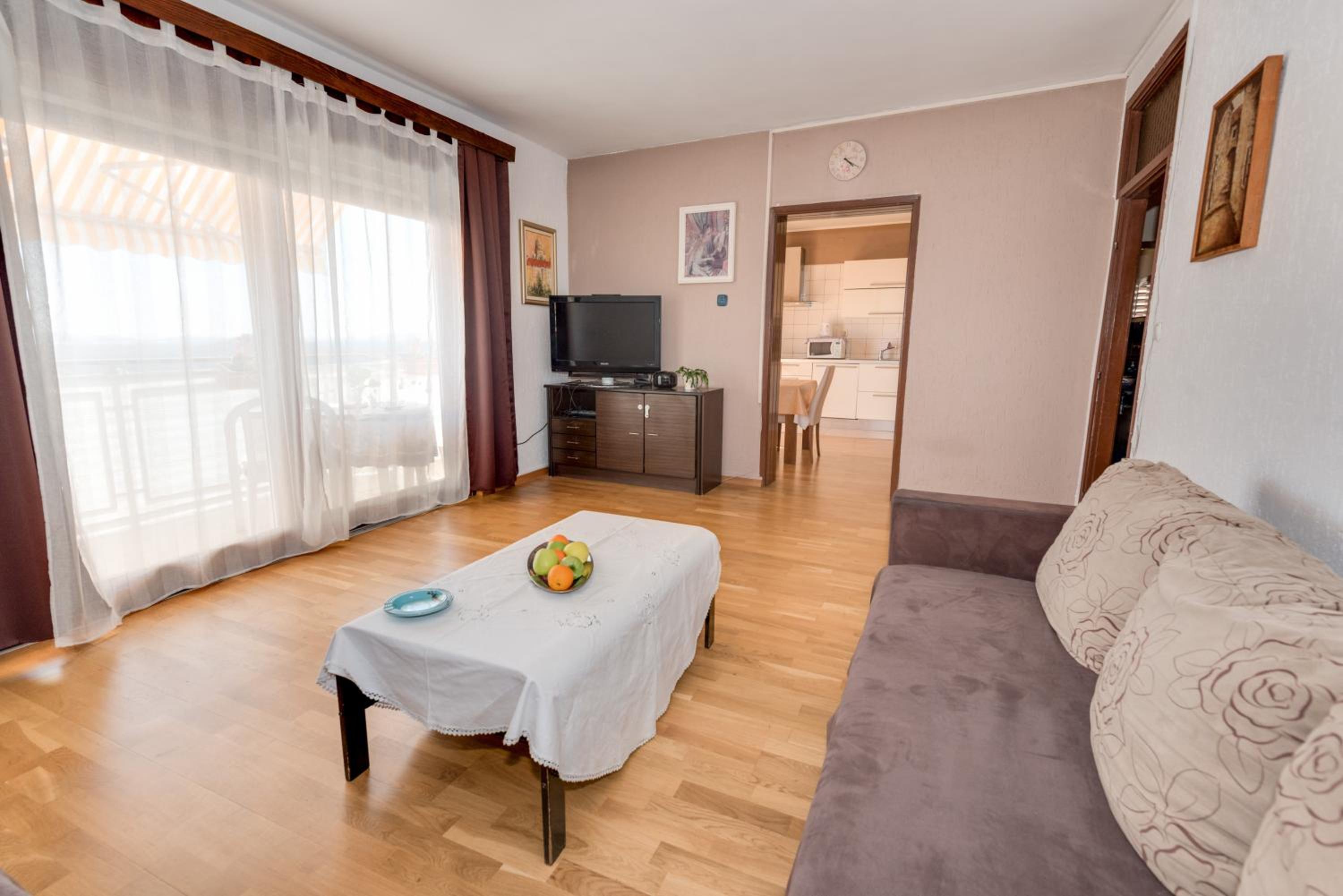 Lara Apartment