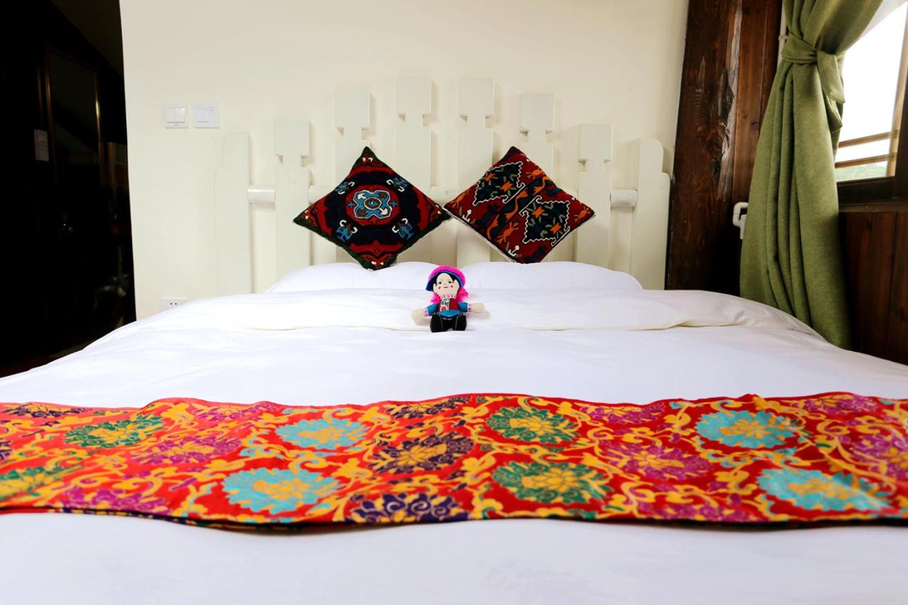 Shangri-La mid - mountain homestay view 2