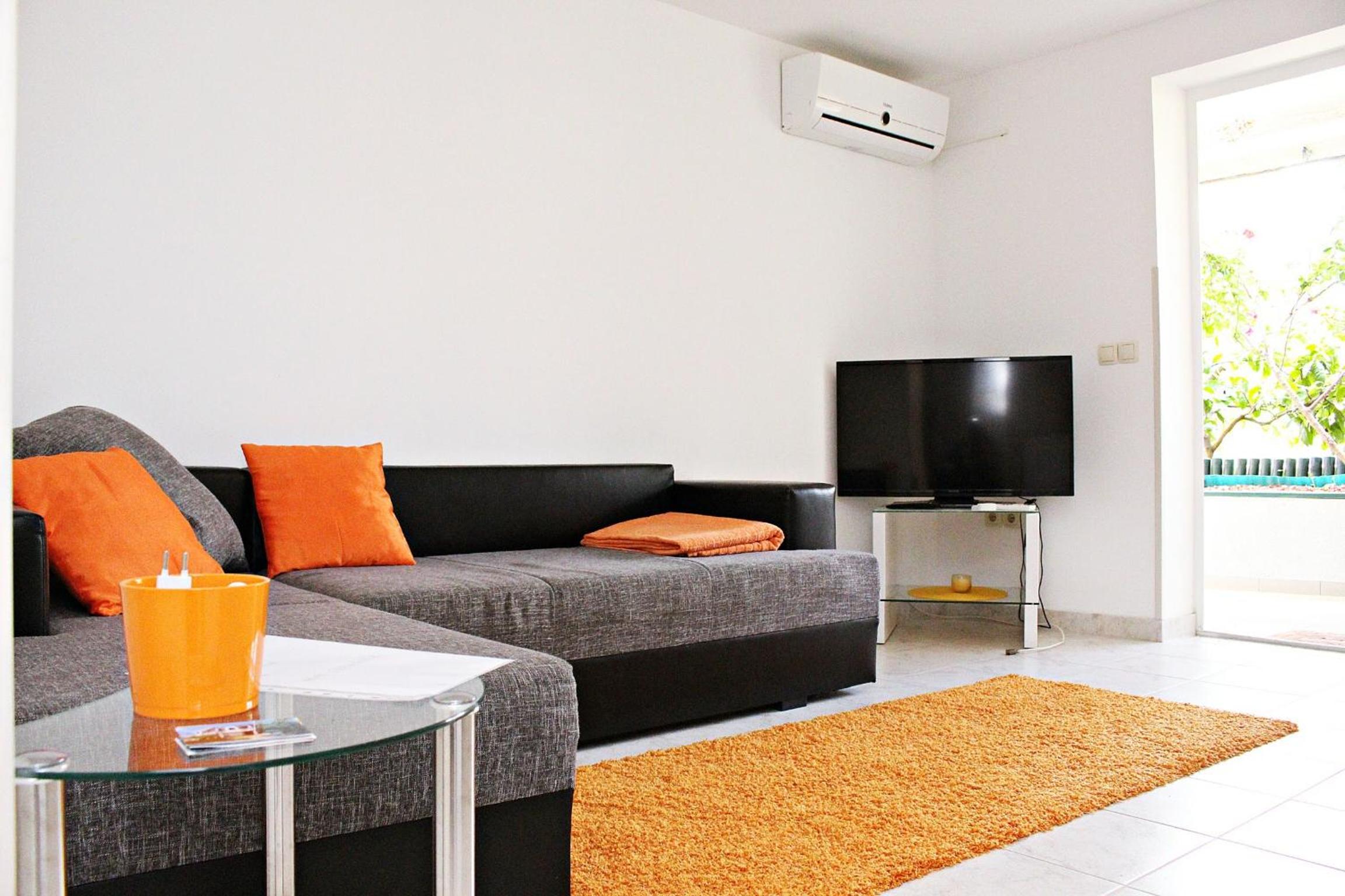 Apartment Ada view 2