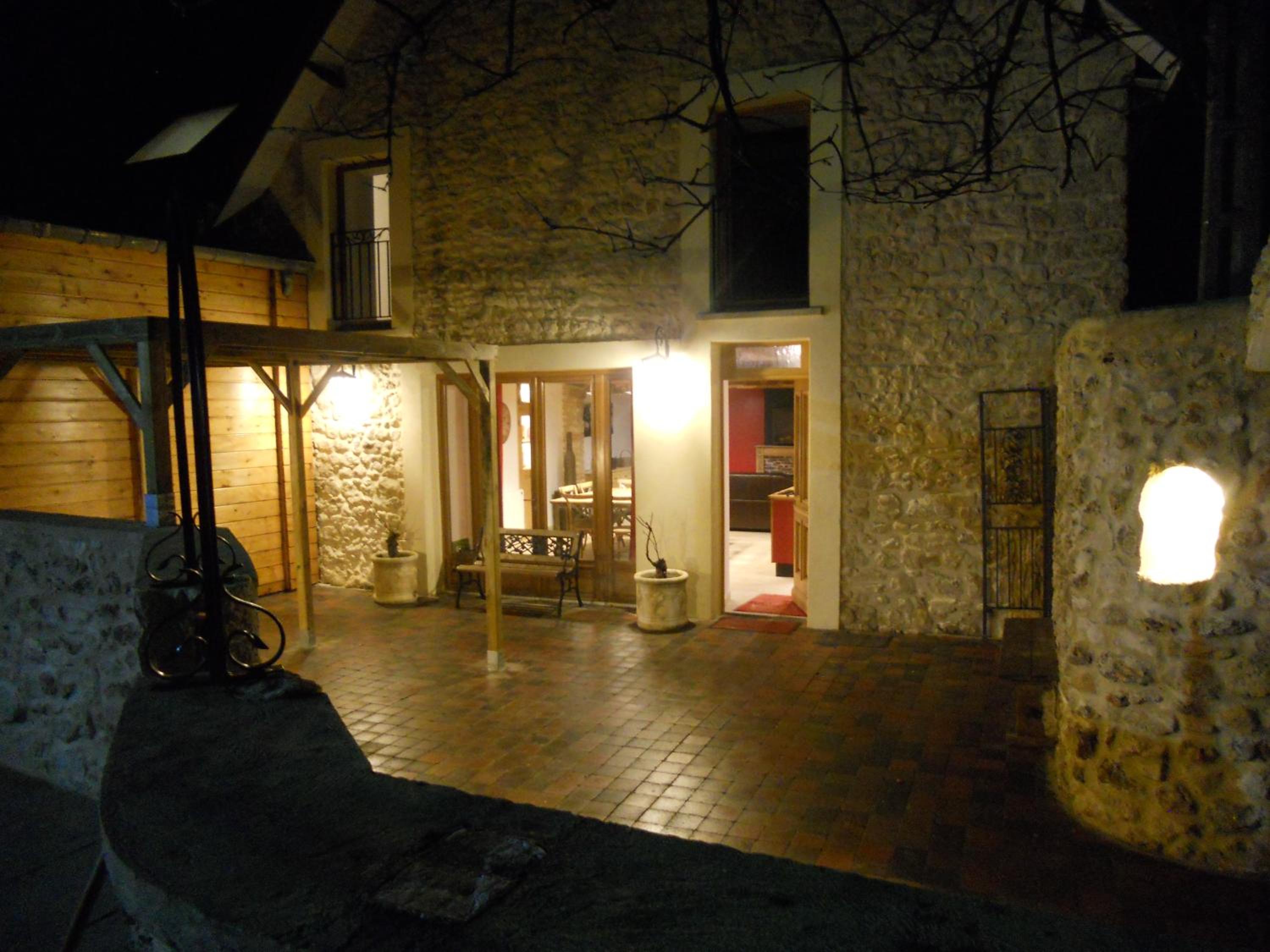 Photo 3