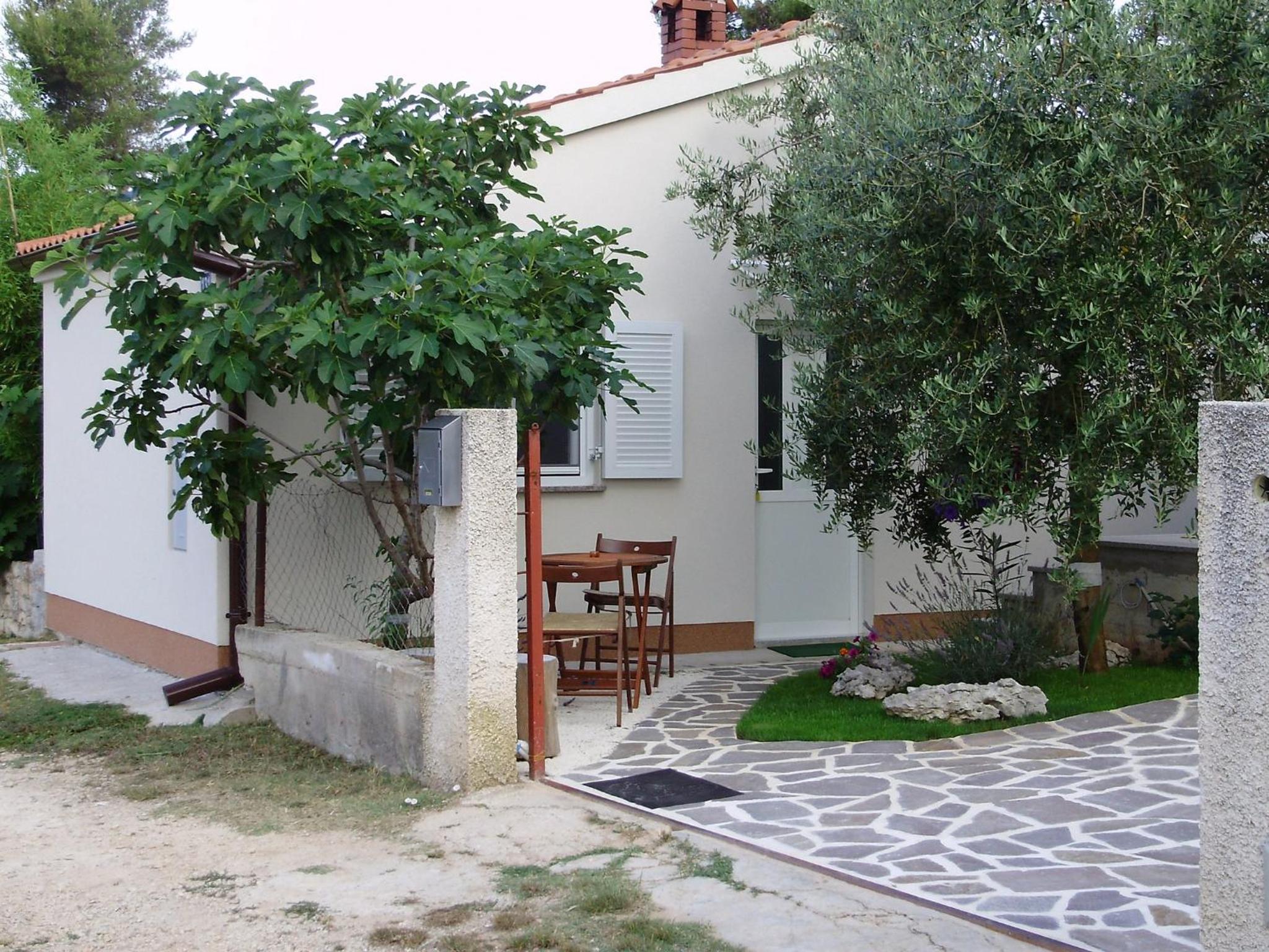 Leca- small house view 4