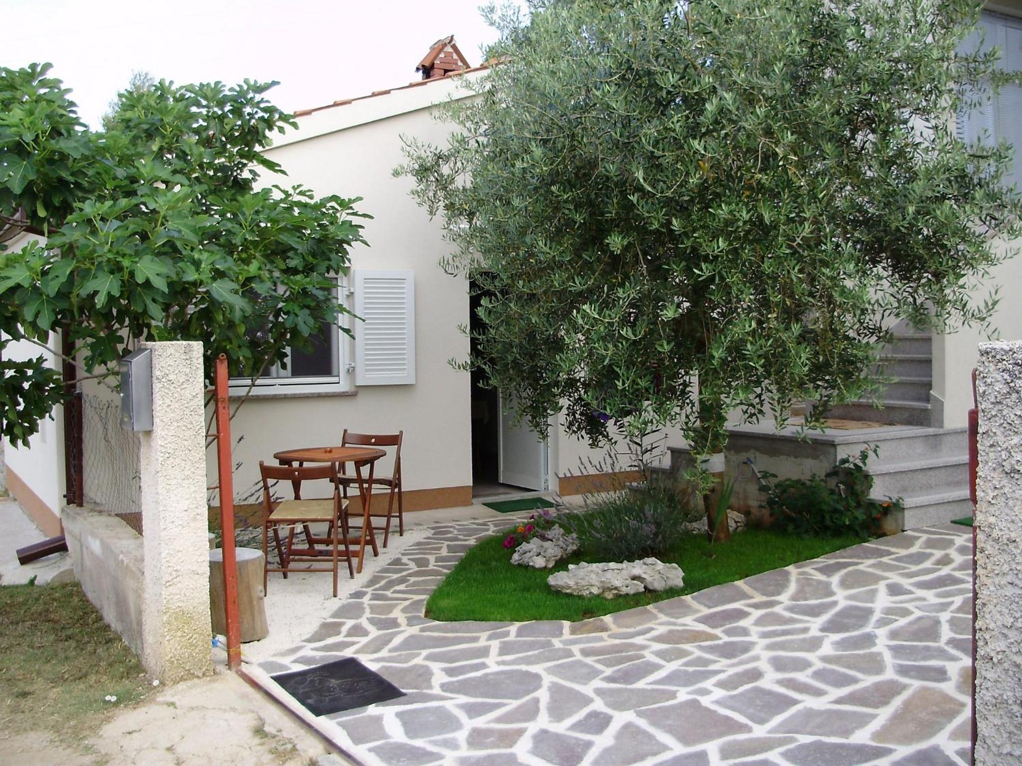 Leca- small house view 3