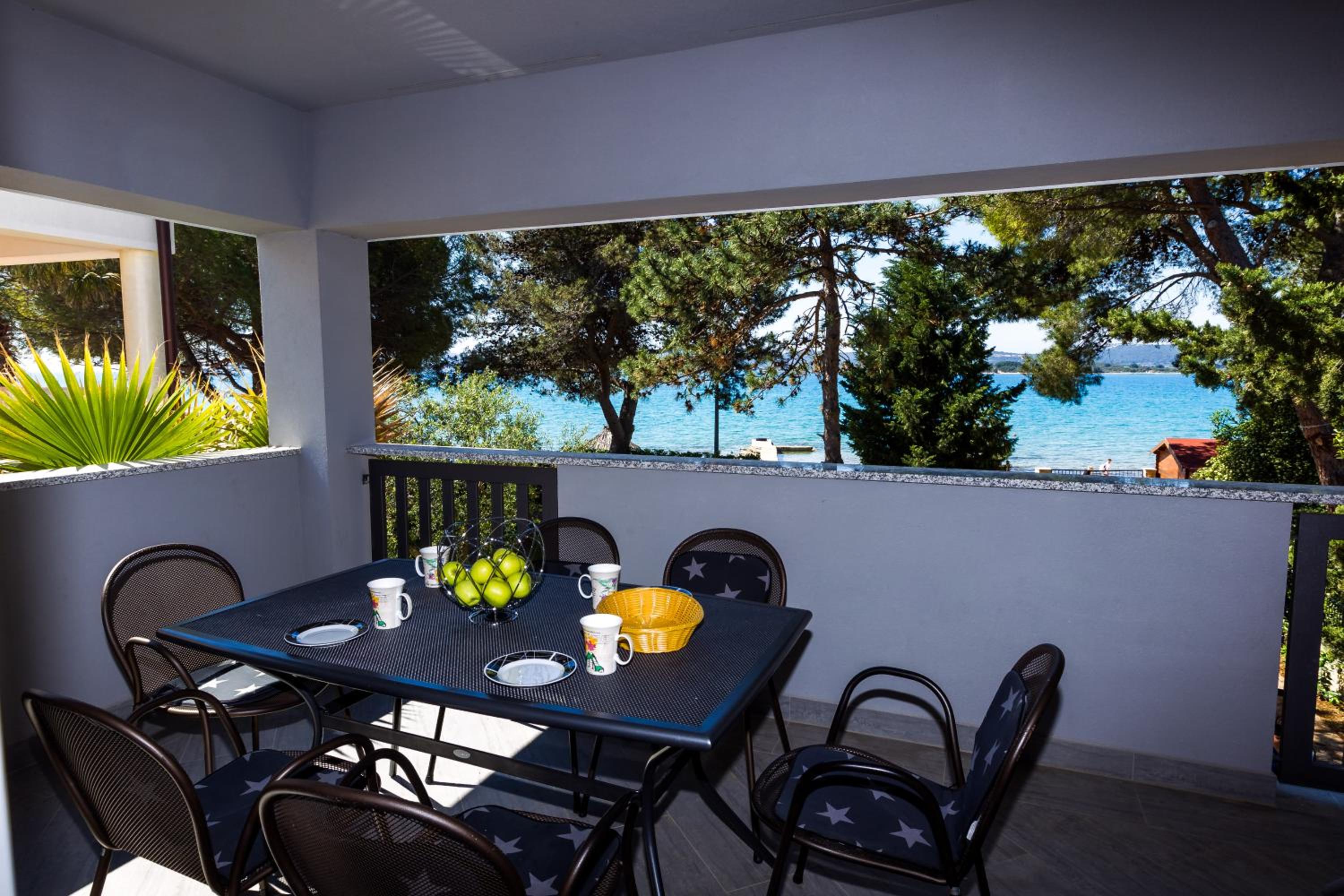 Sea Sound Apartments Rea