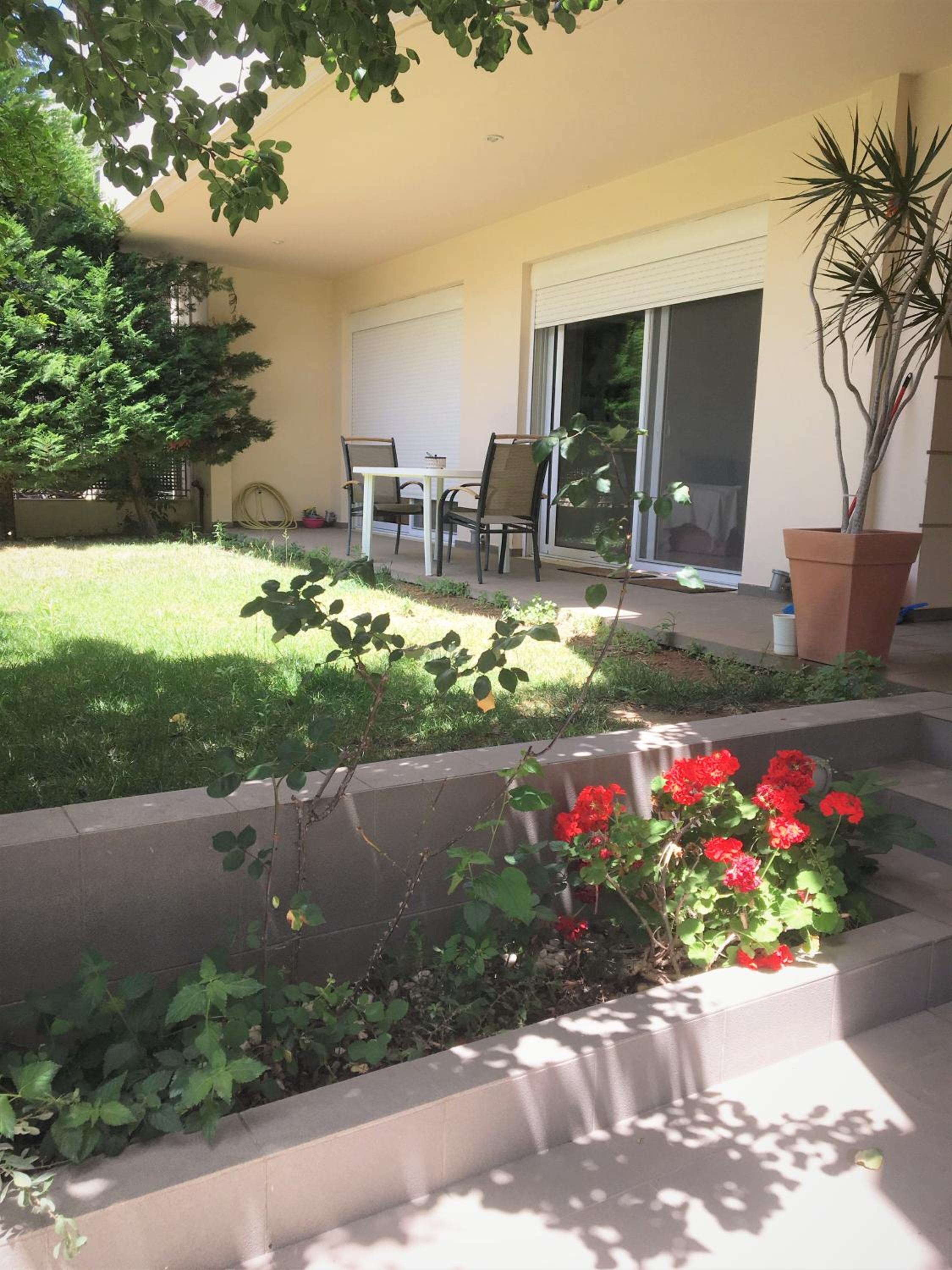 Rose Garden view 2