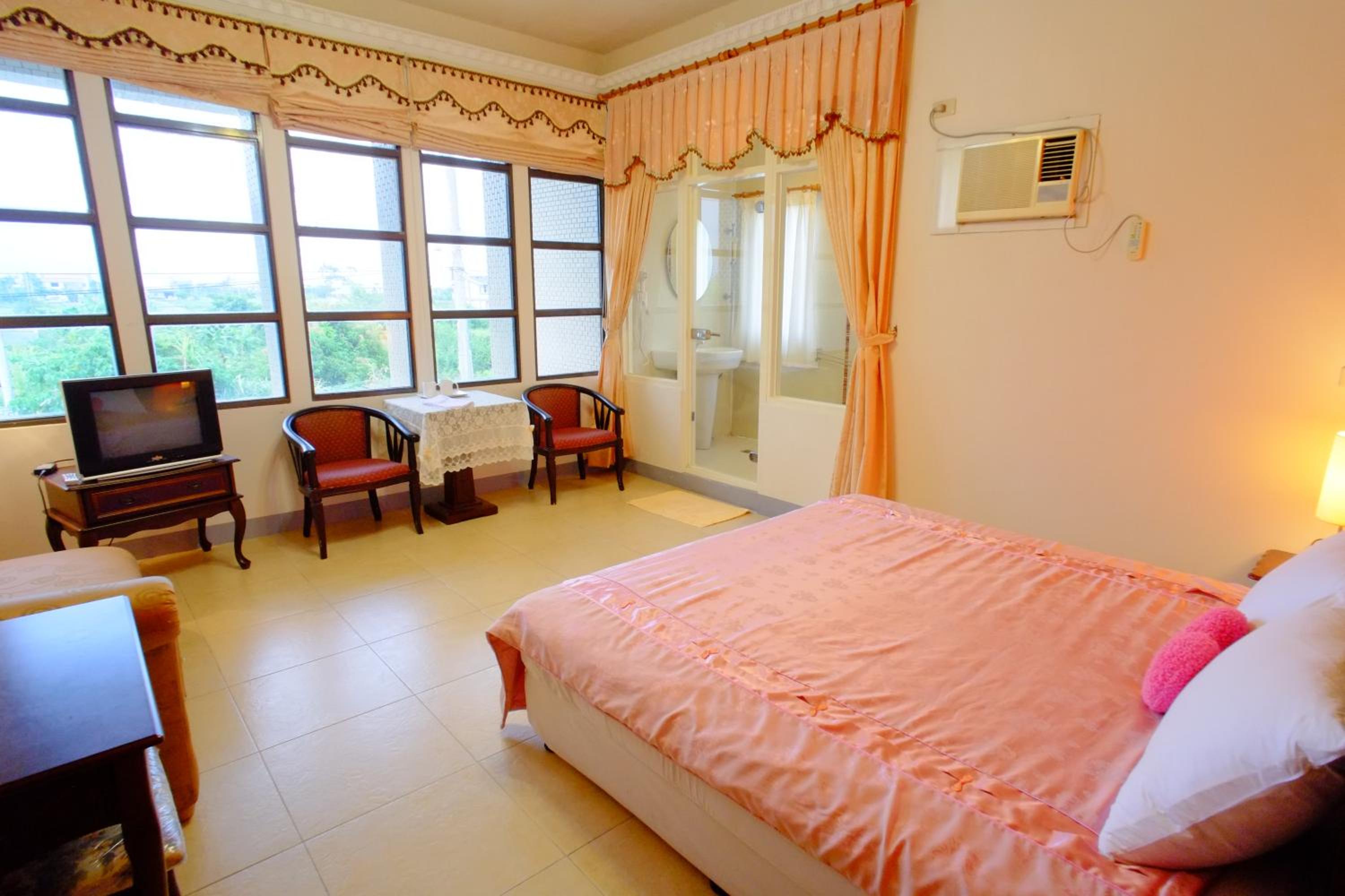 Plum Blossom Inn Homestay