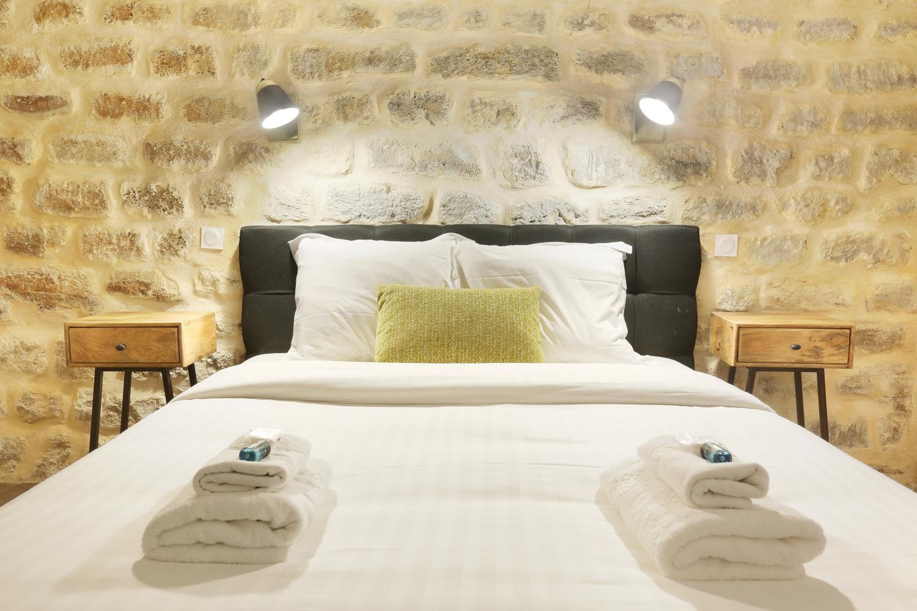 Rent a Room - Residence Meslay