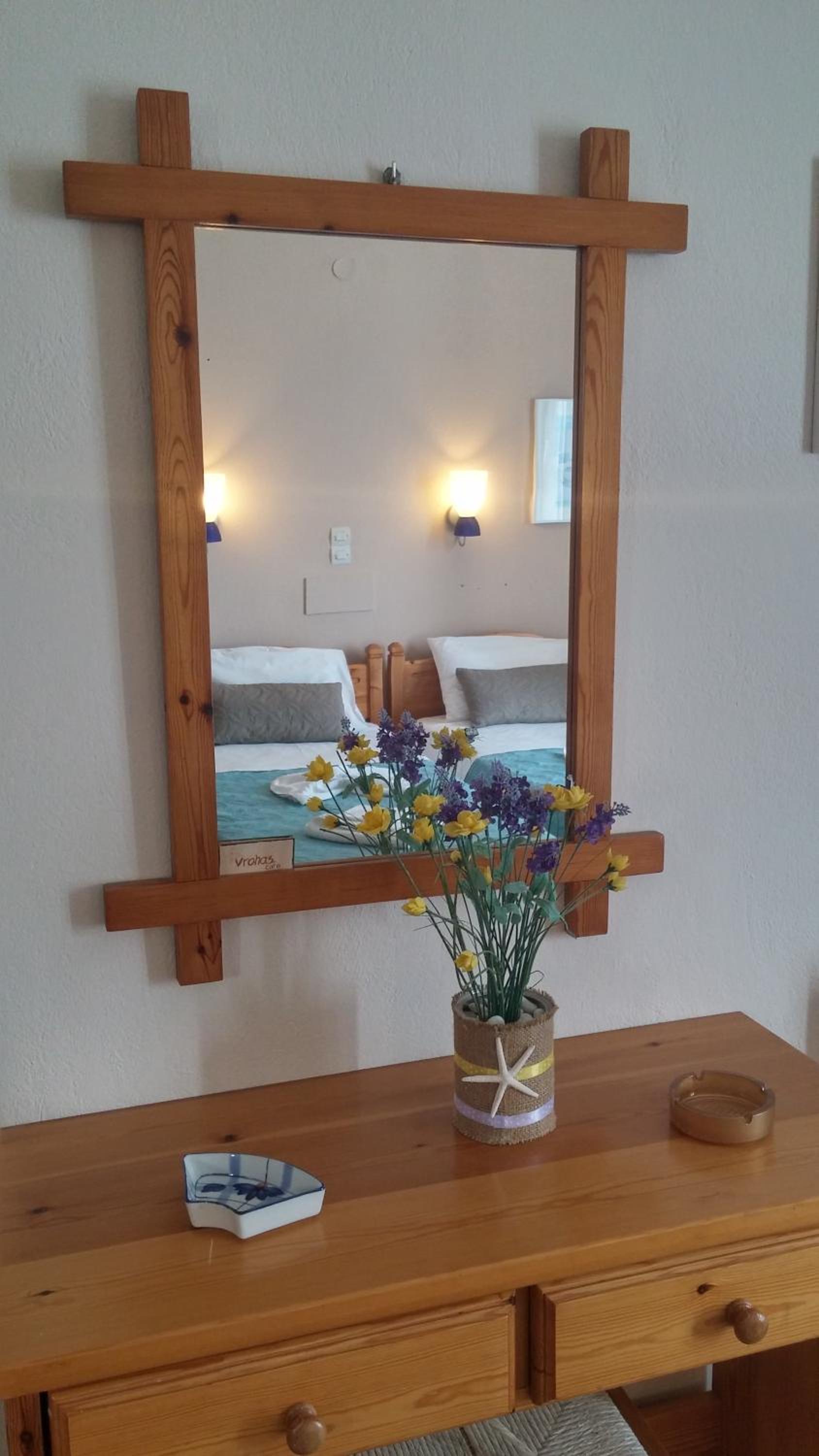 Vrohaki Studios & Rooms view 4