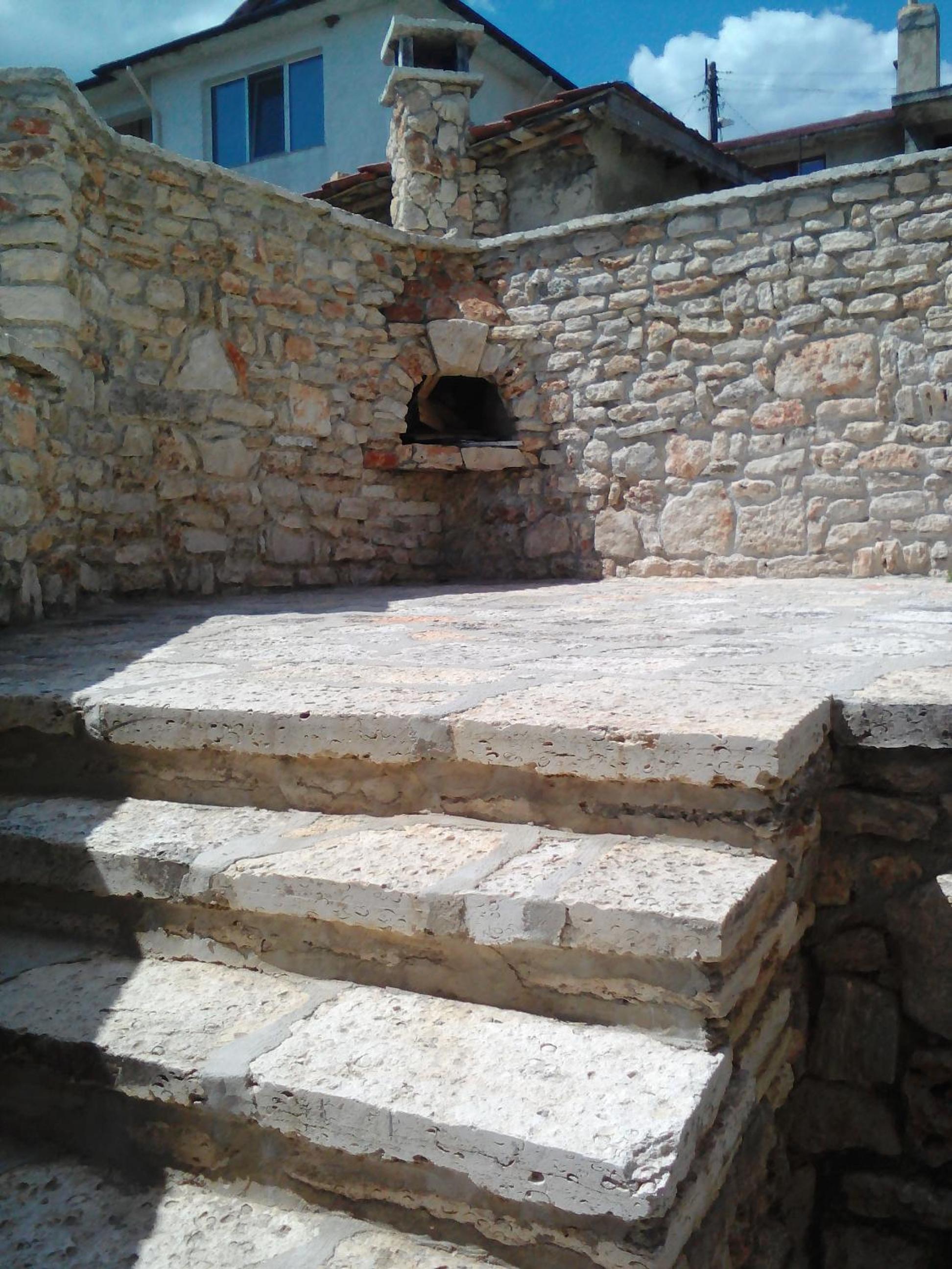 Photo 9