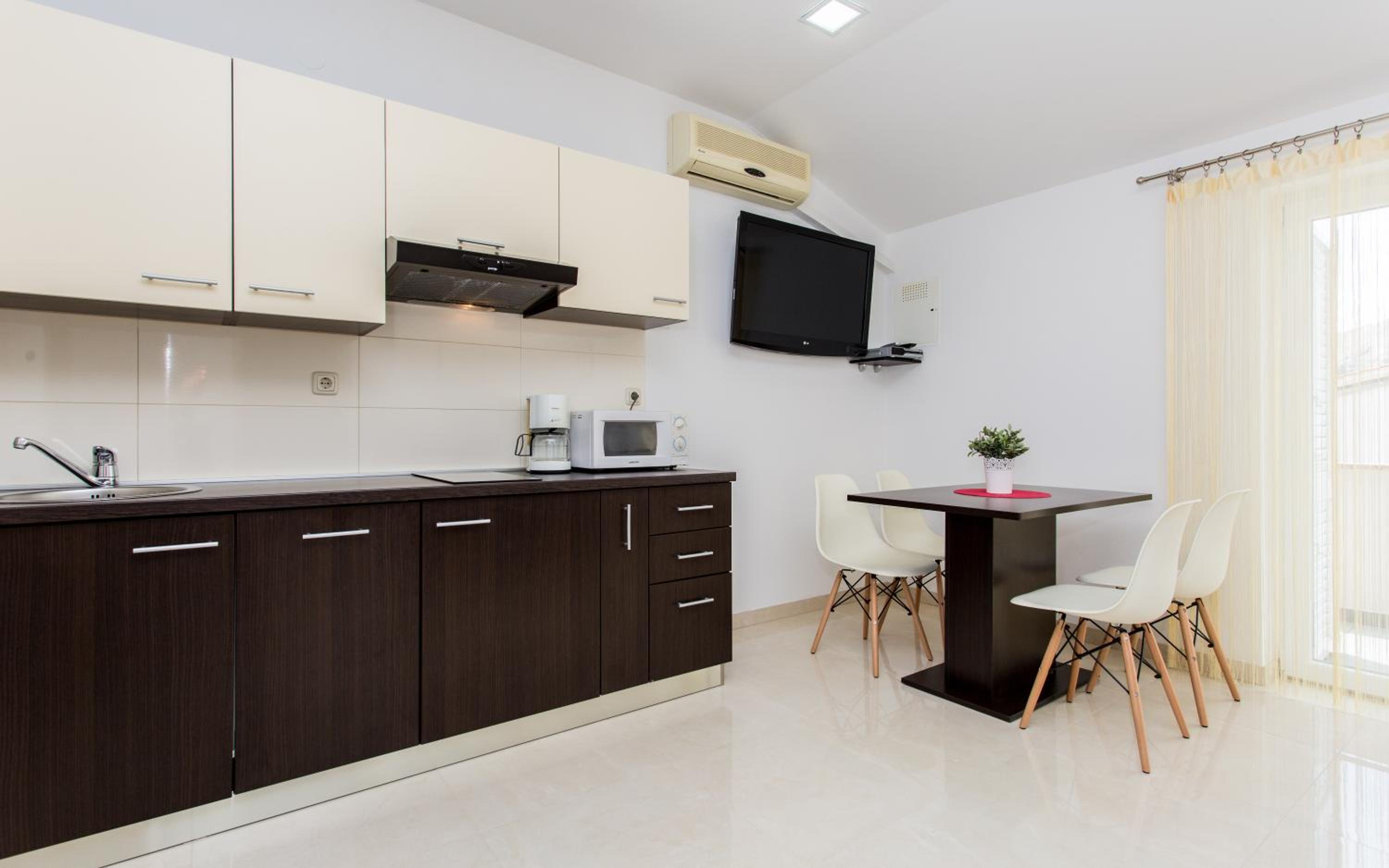 Apartments Hrgovcic