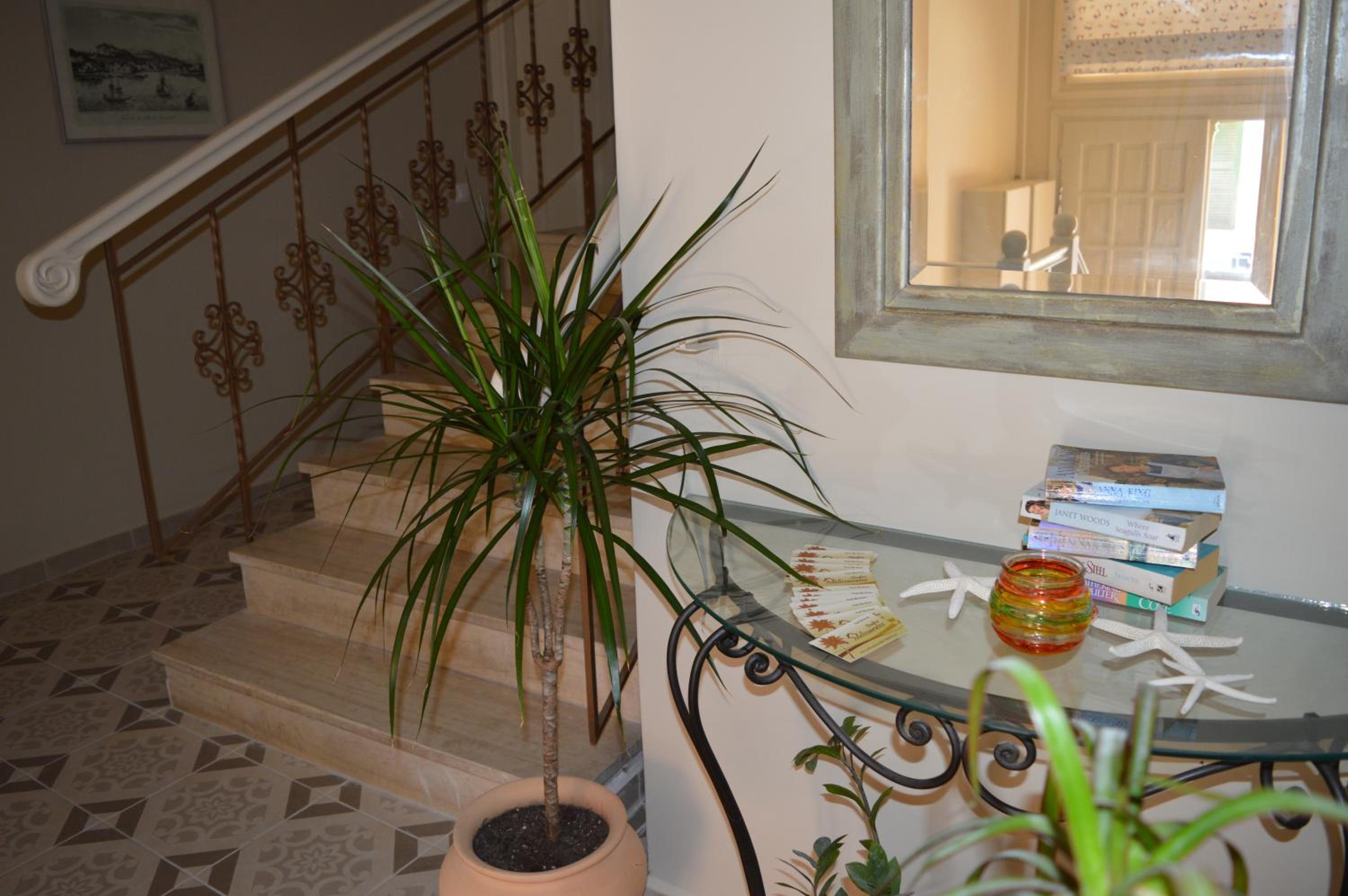 Photo 48