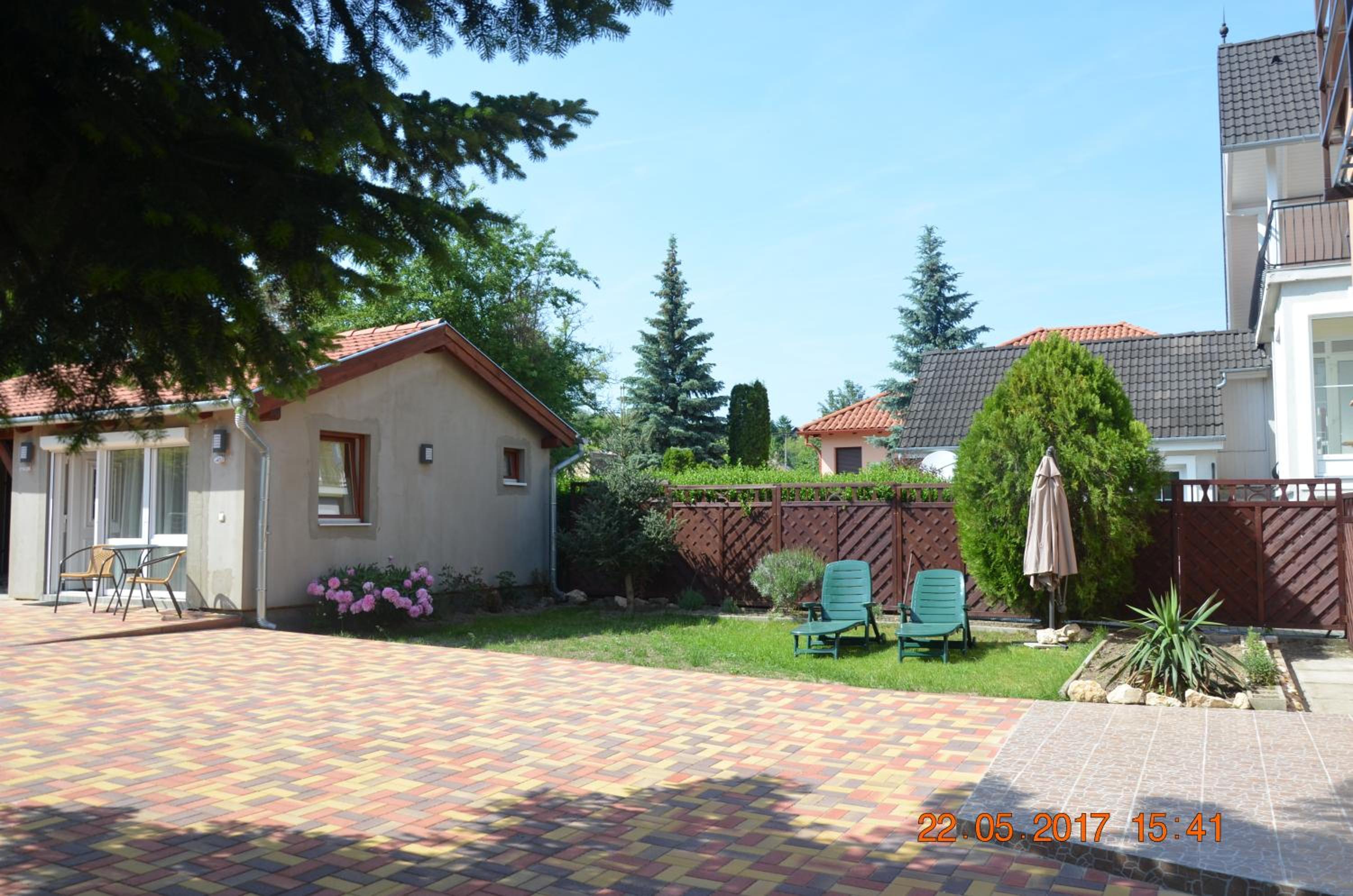 Photo 36