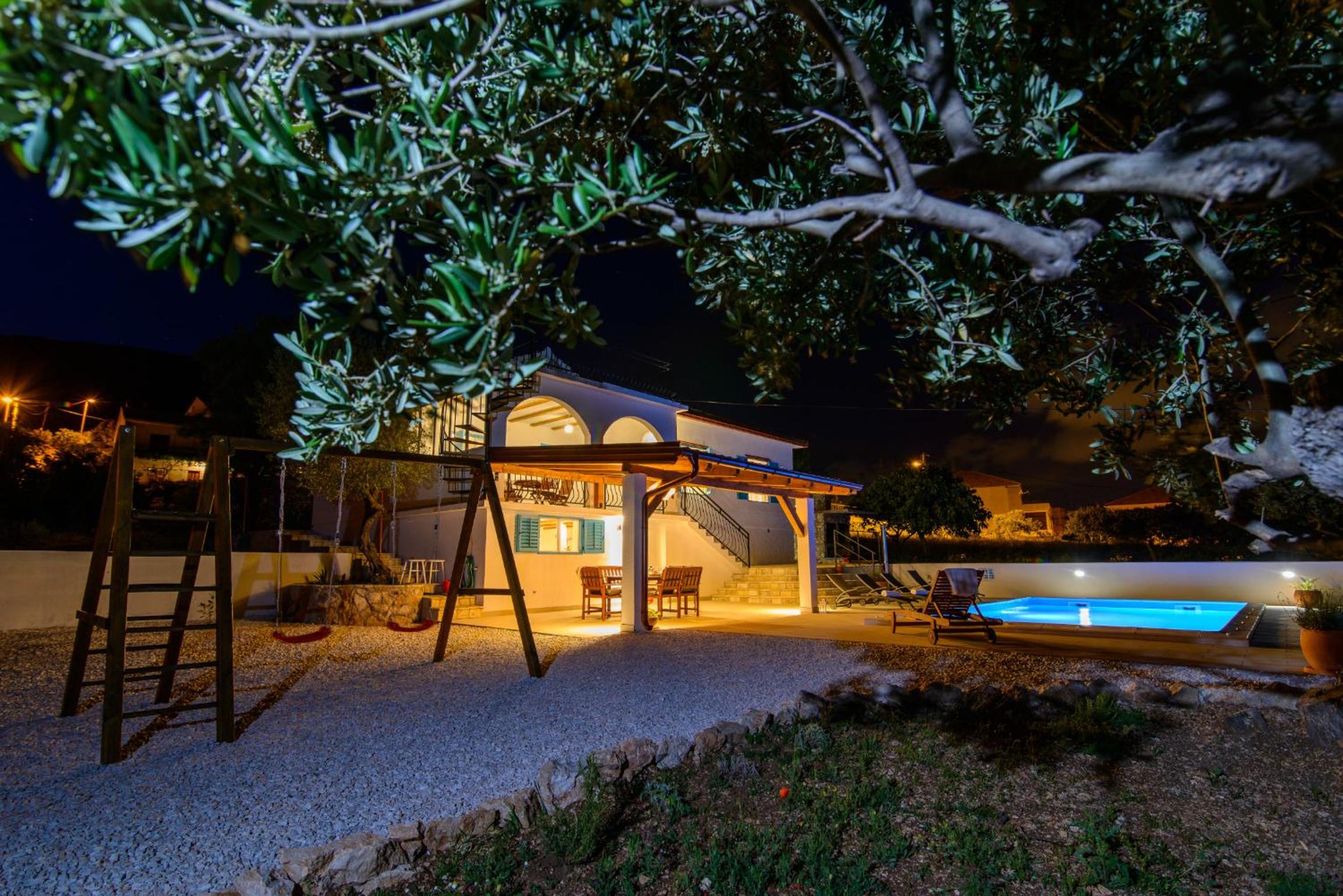 Holiday home Trogir flower view 5