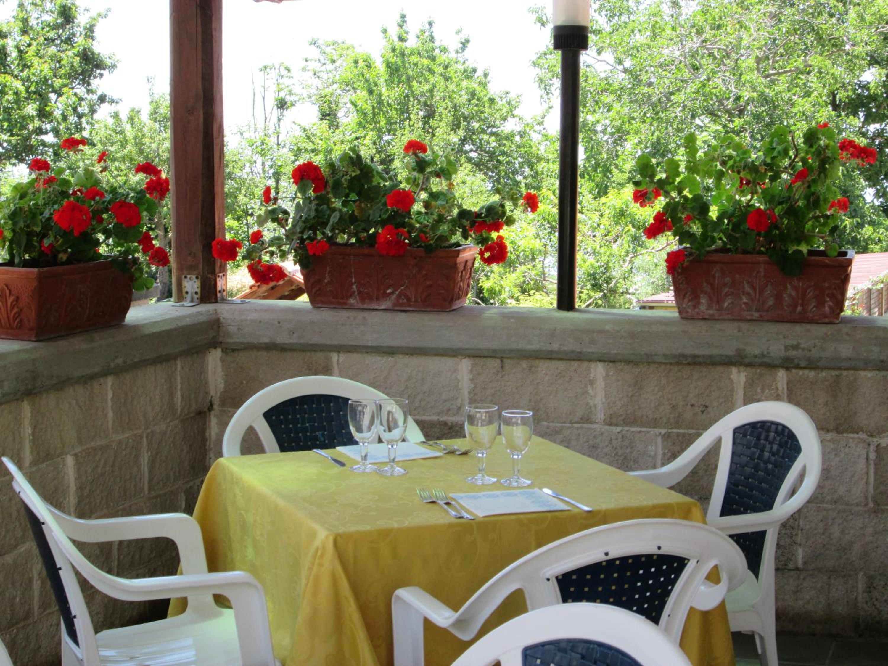 Mira Amalfi