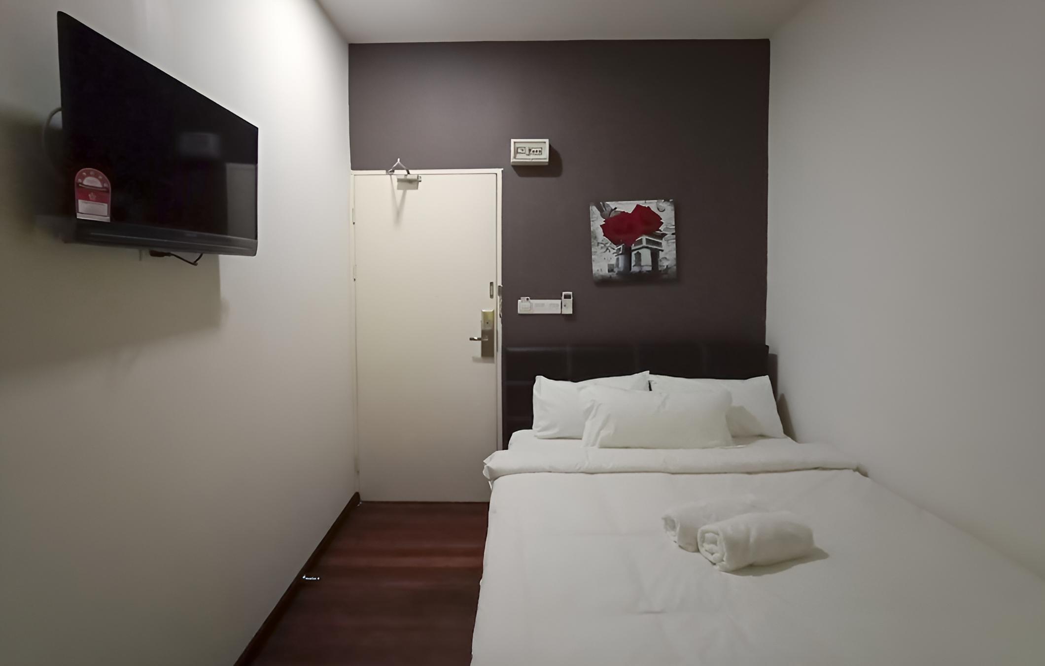OYO HOME 90260 Natol Homestay London