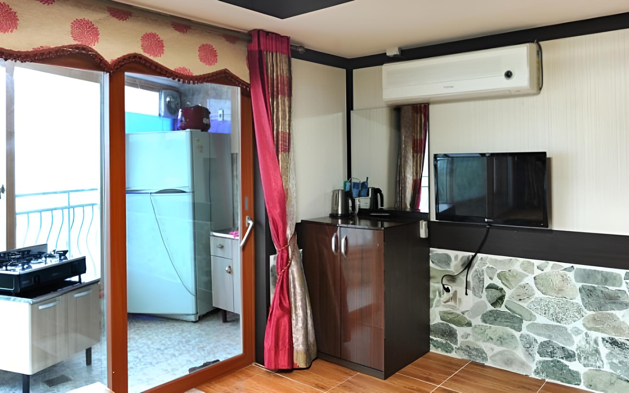 Geojedo Hongpo Pension