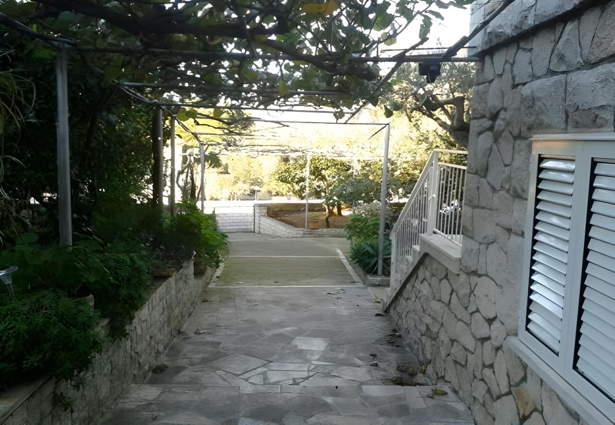 Photo 30