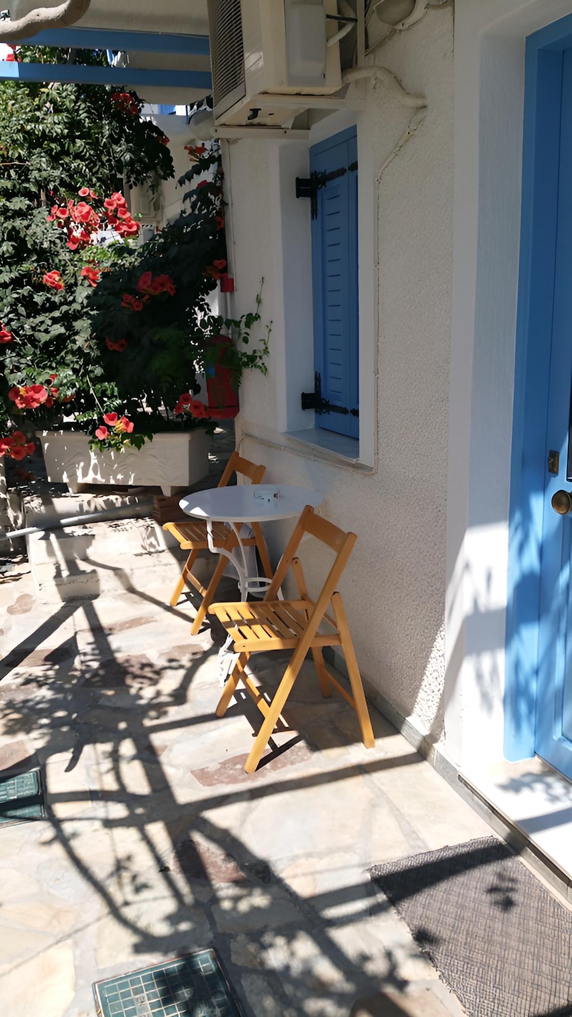Tilemachos Rooms & Studios