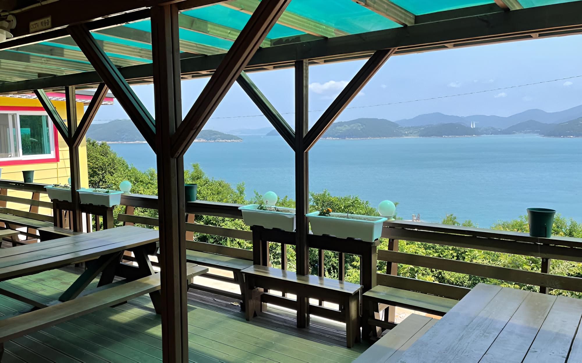 Yeosu Geumodo Geumpa Pension