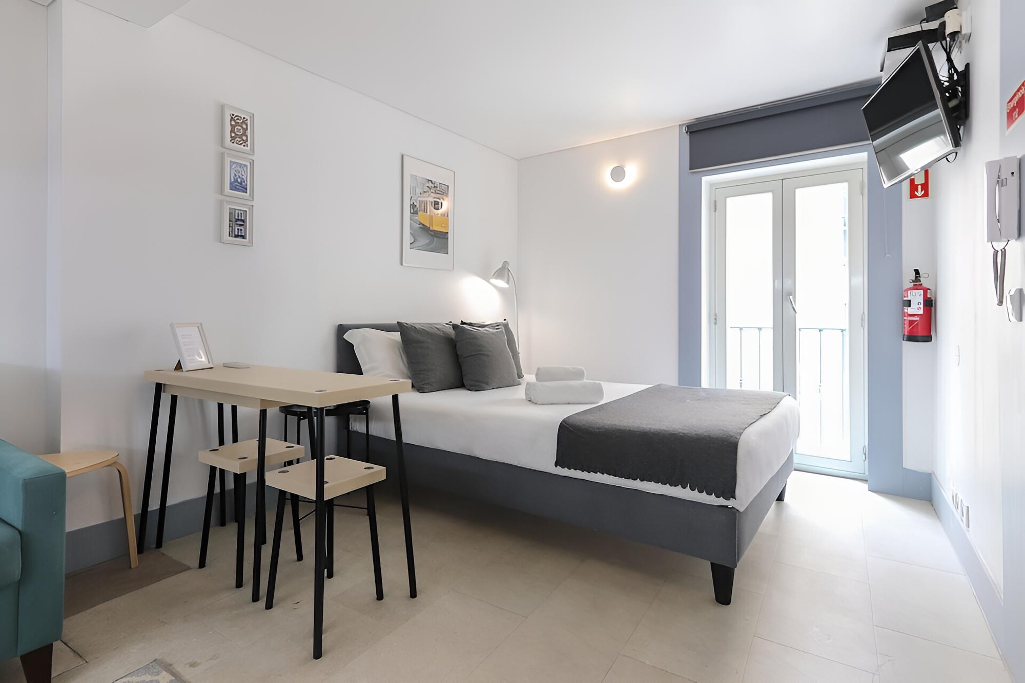 Alfama Orange Loft by Homing