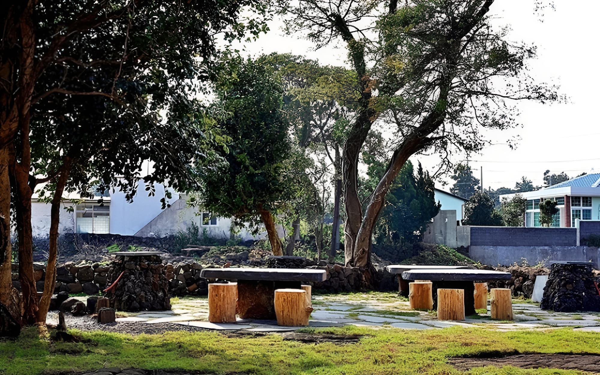Seogwipo Bijagot Pension