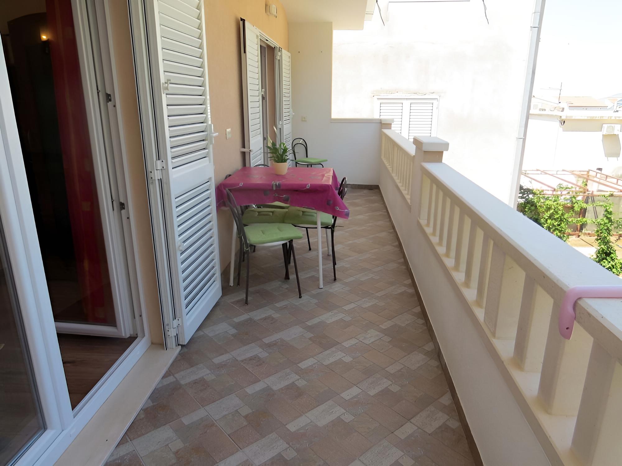 Jakir - With Terrace - A1 view 2