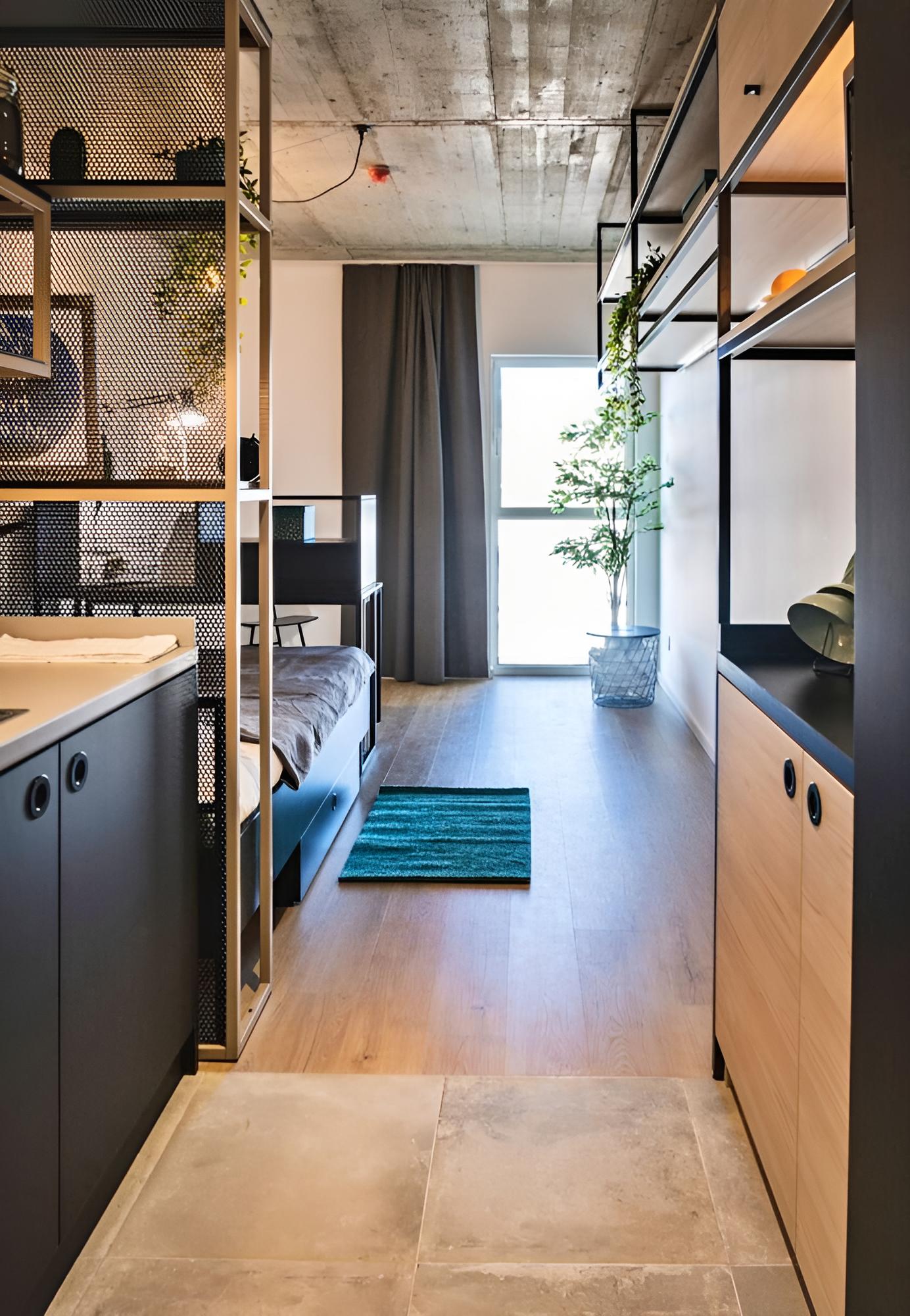 Private Studios in CARCAVELOS SK