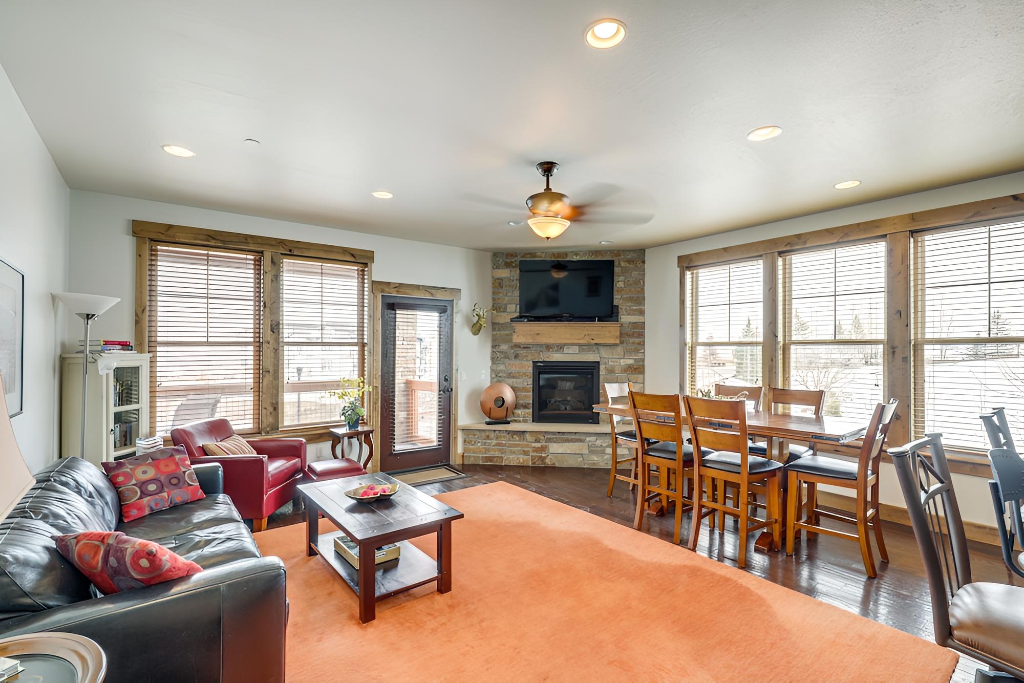 Lakeside Condo Near DV Gondola & Park City!