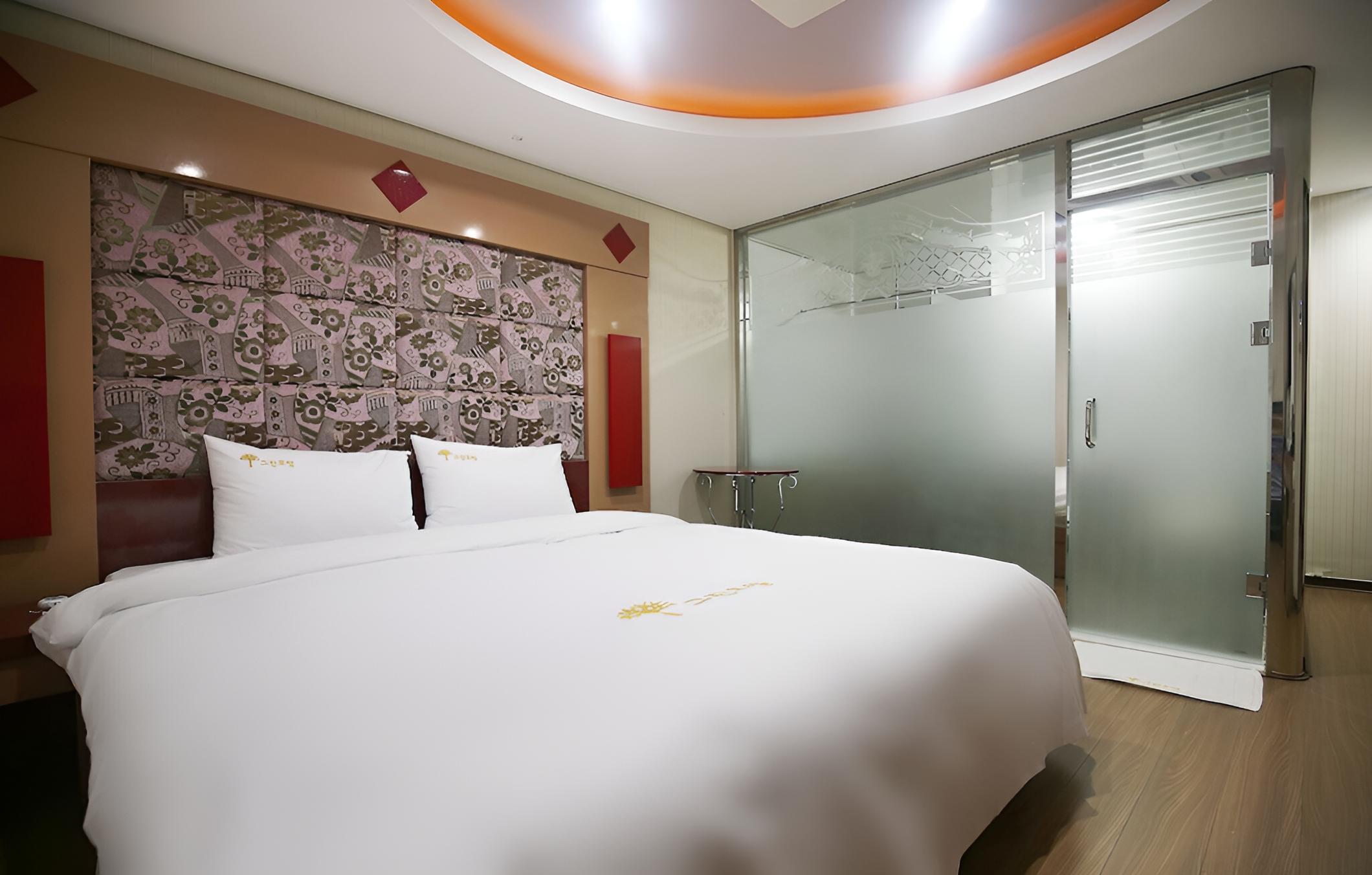 Seosan Green Hotel