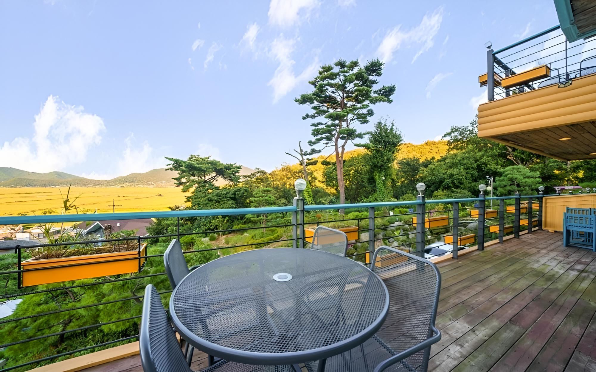 Ganghwado Garden Pension