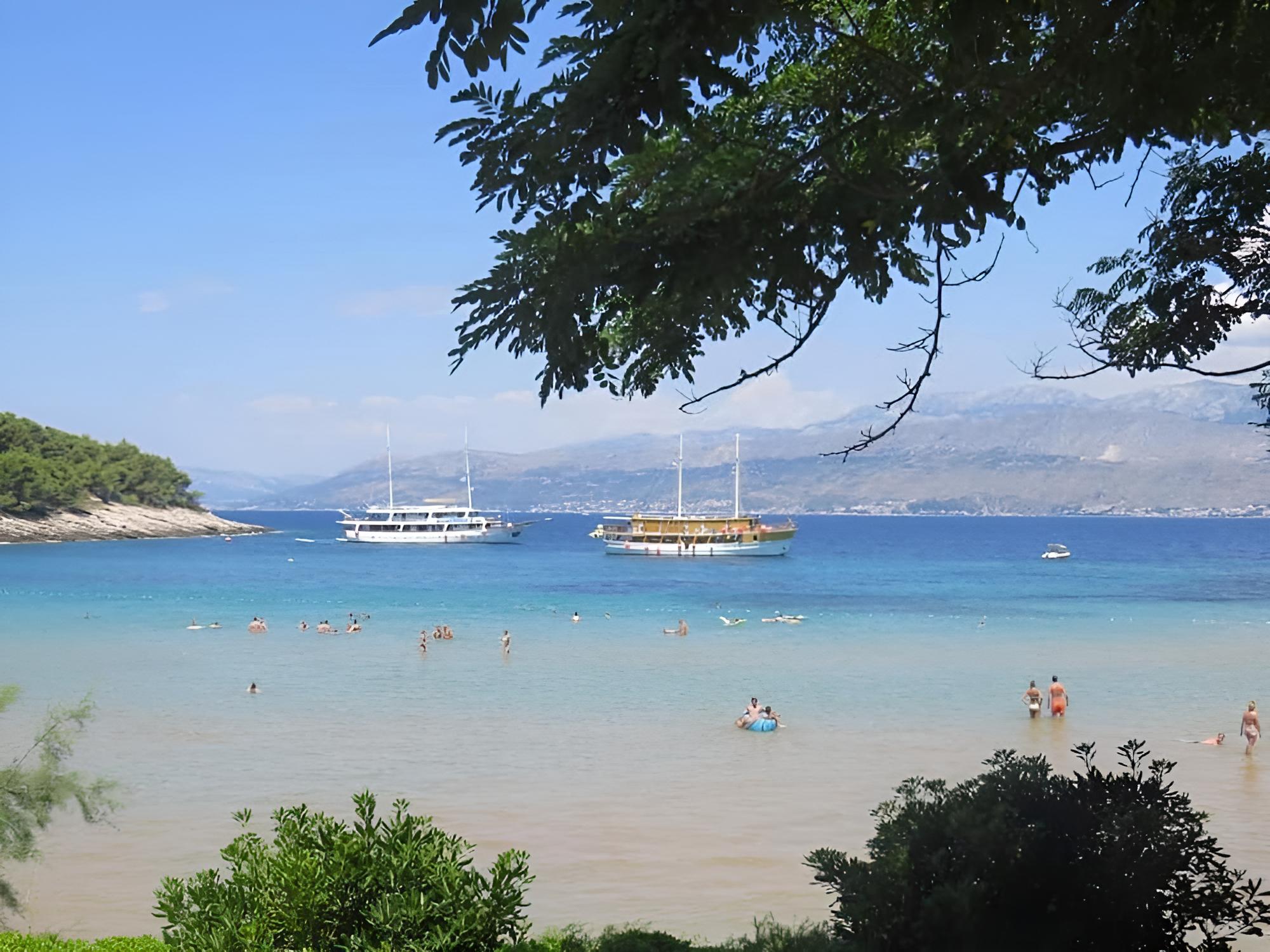 Pavo - 80 m From Beach - A1