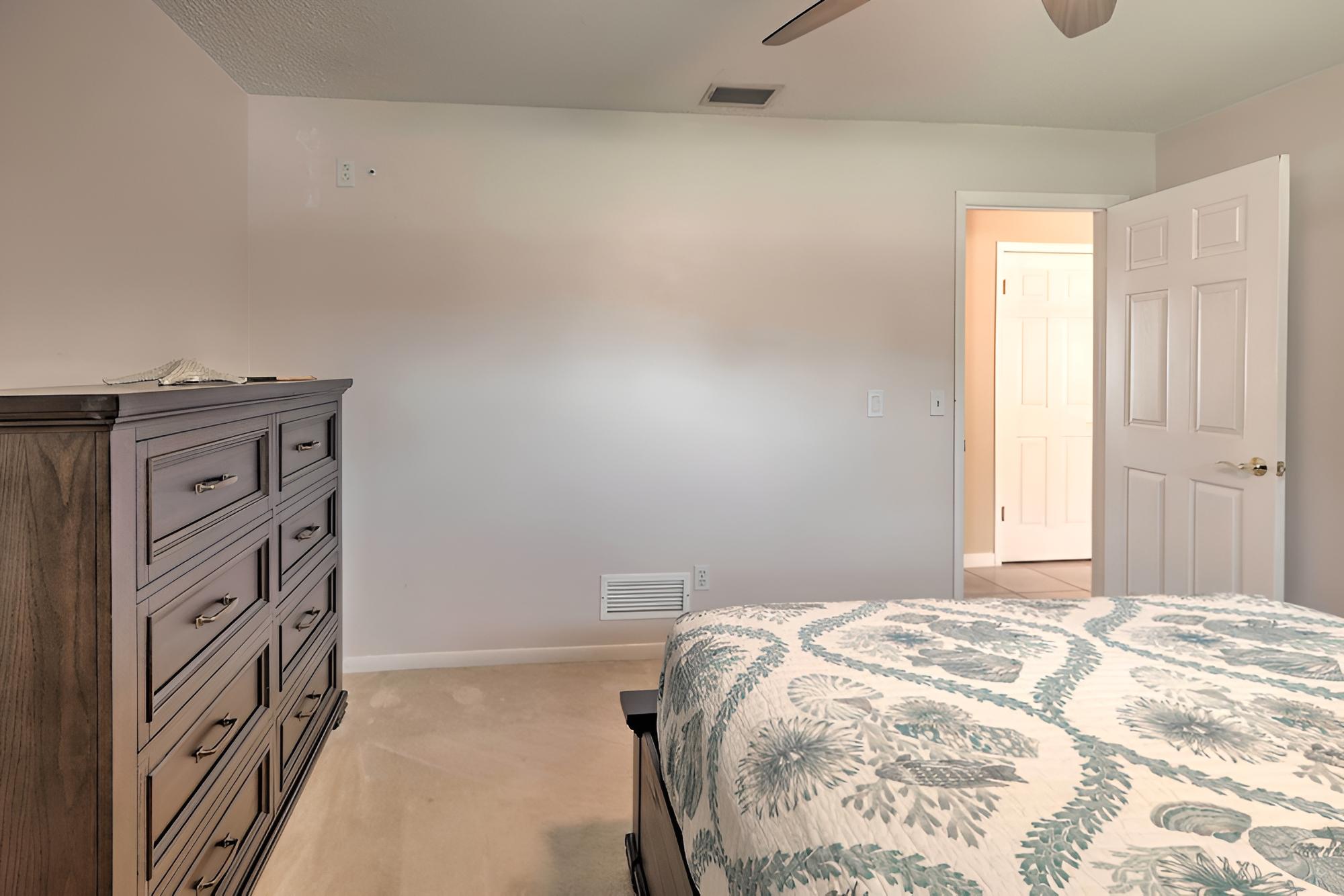 Edgewater Abode ~ 7 Mi to New Smyrna Beach!