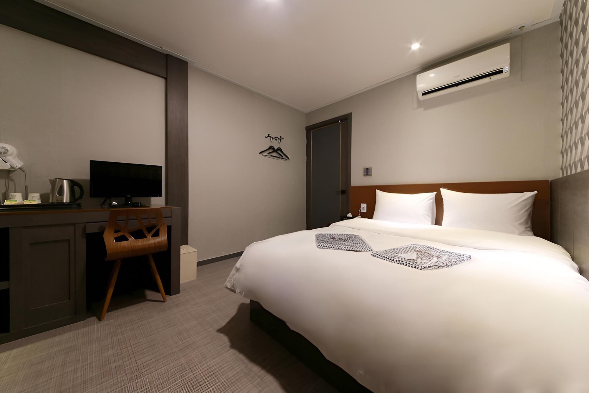 Photo 47