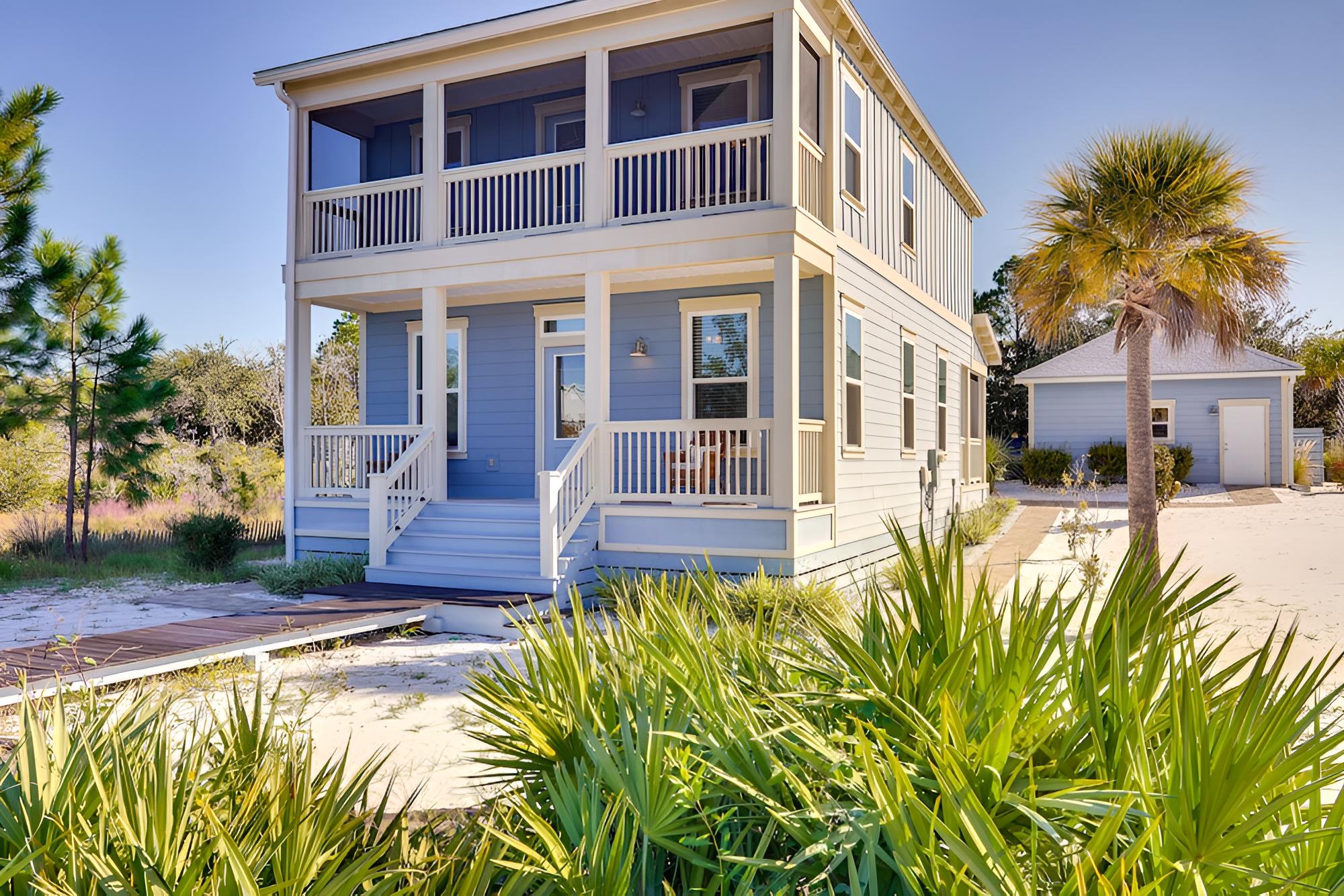 Beachy Port St Joe Home: On-site Boardwalk Access!