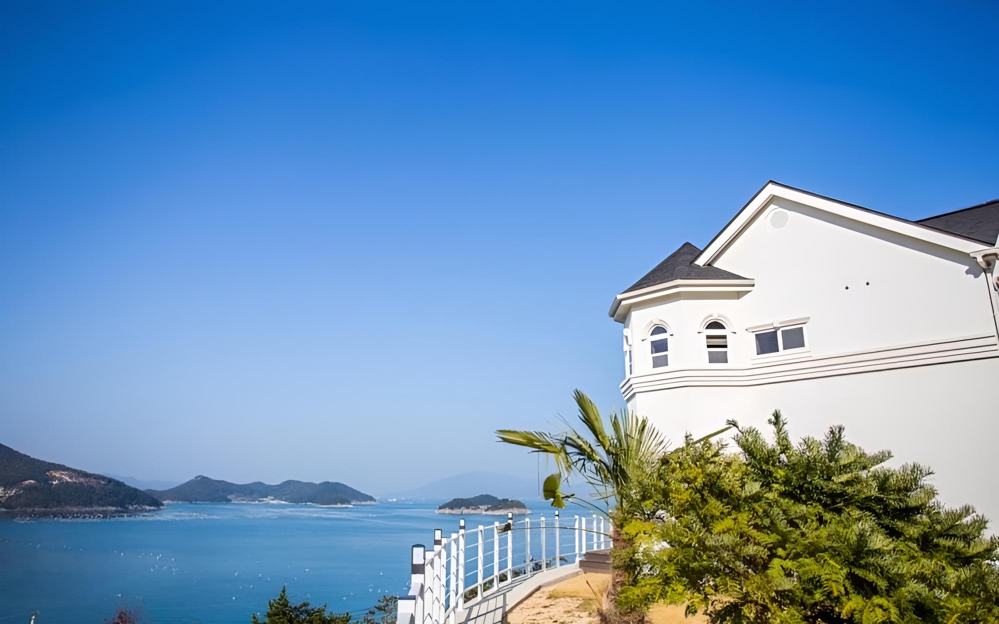 Yeosu L House Pension view 3