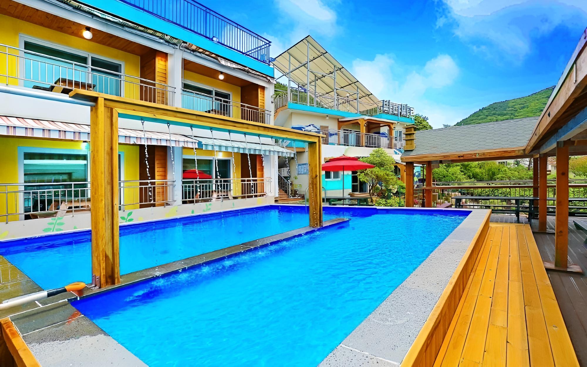 Geojedo Badamaru Pension view 2