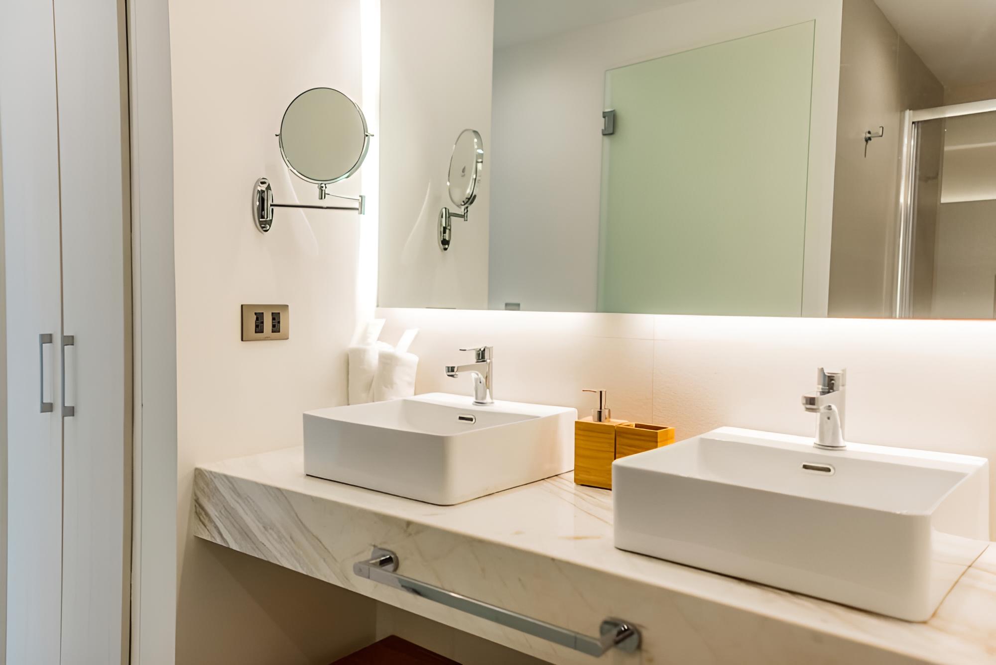 Condo w Private Picuzzi Best Location Los Corales