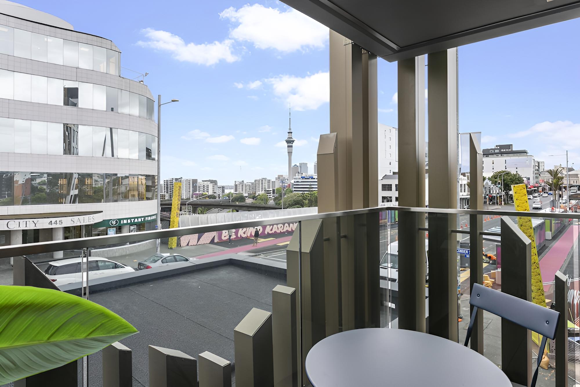 Brand new & vibrant living on K'rd