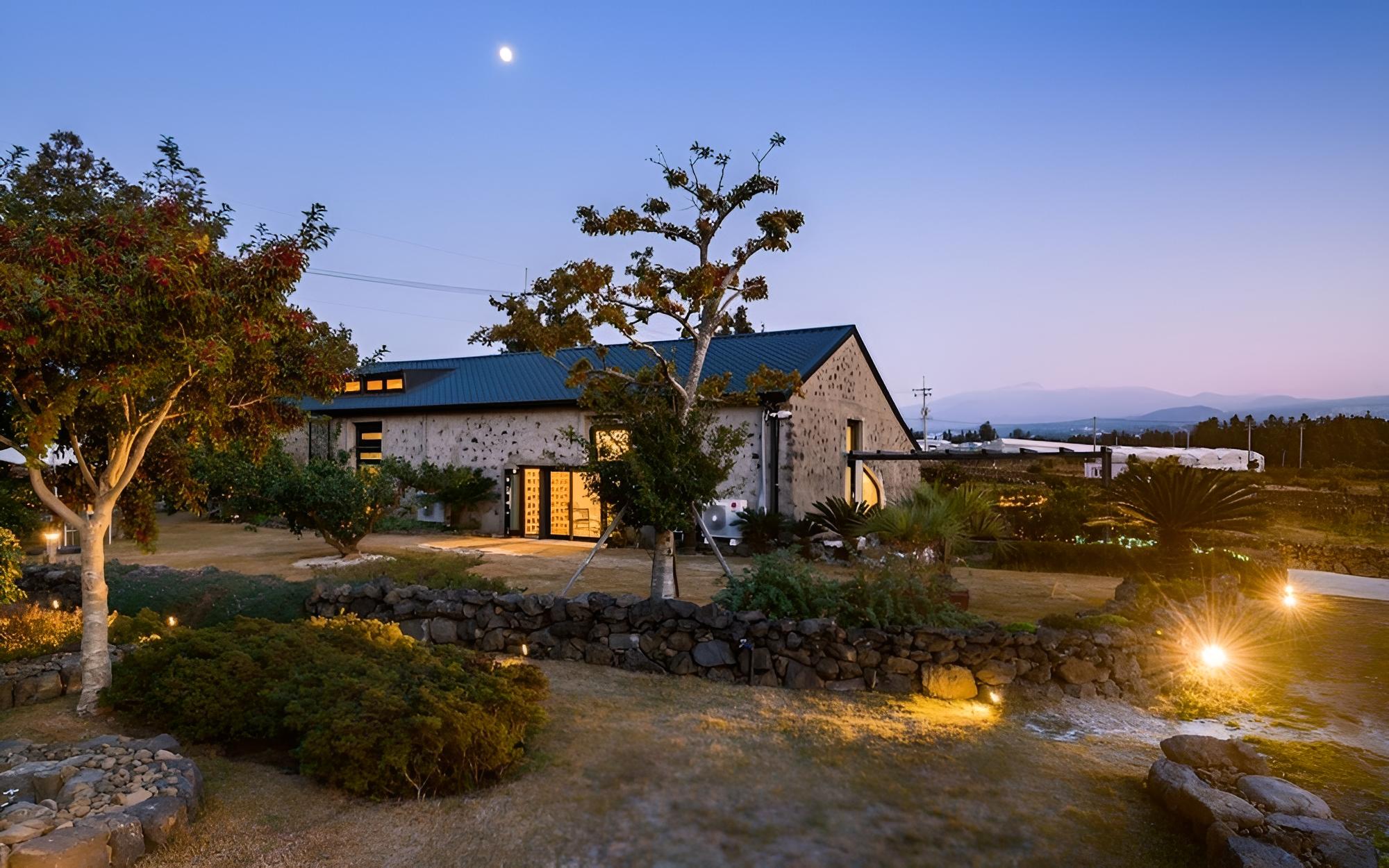 Jeju Patio Aewol