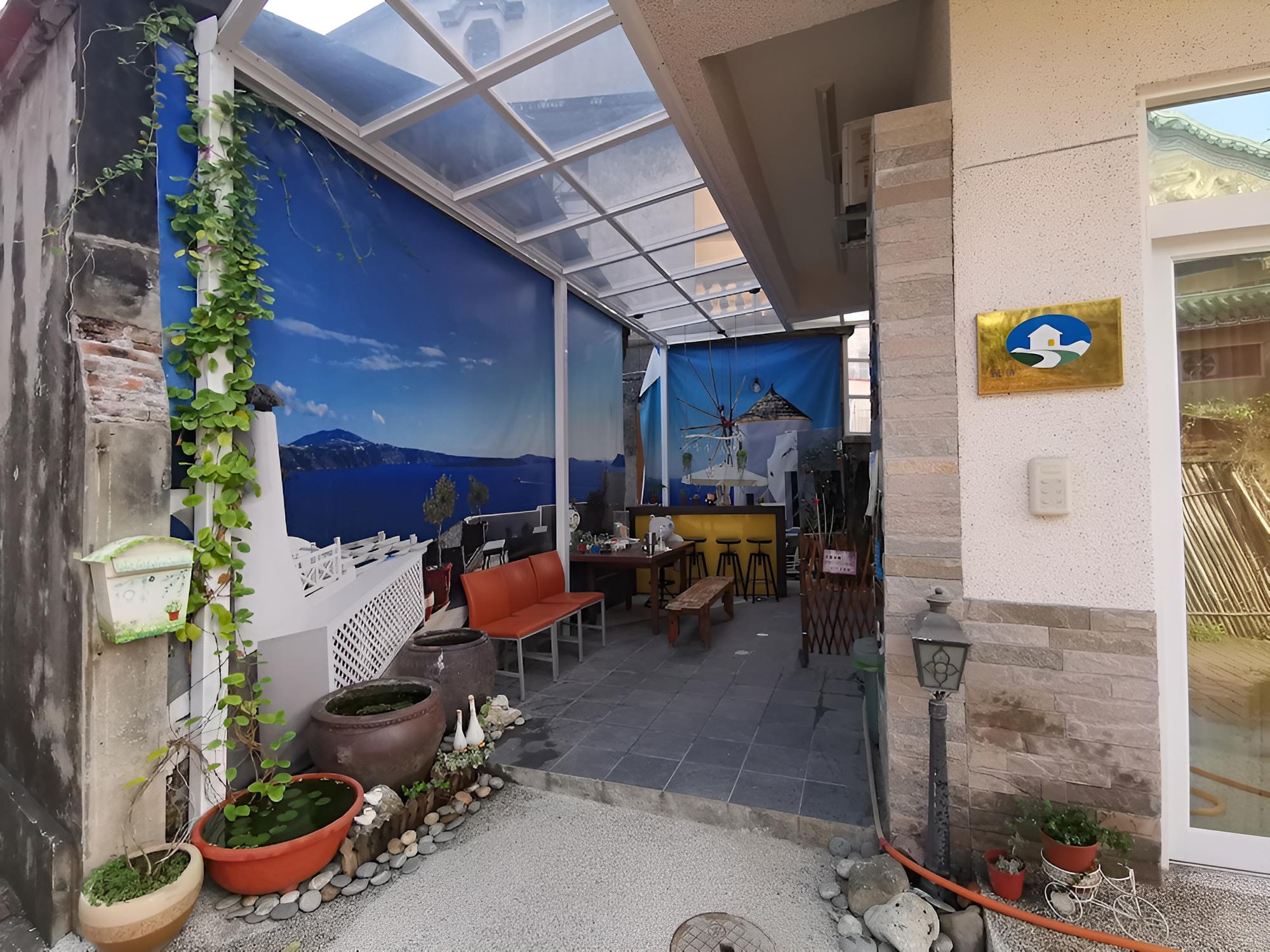 Chuan Men Tzu B&B