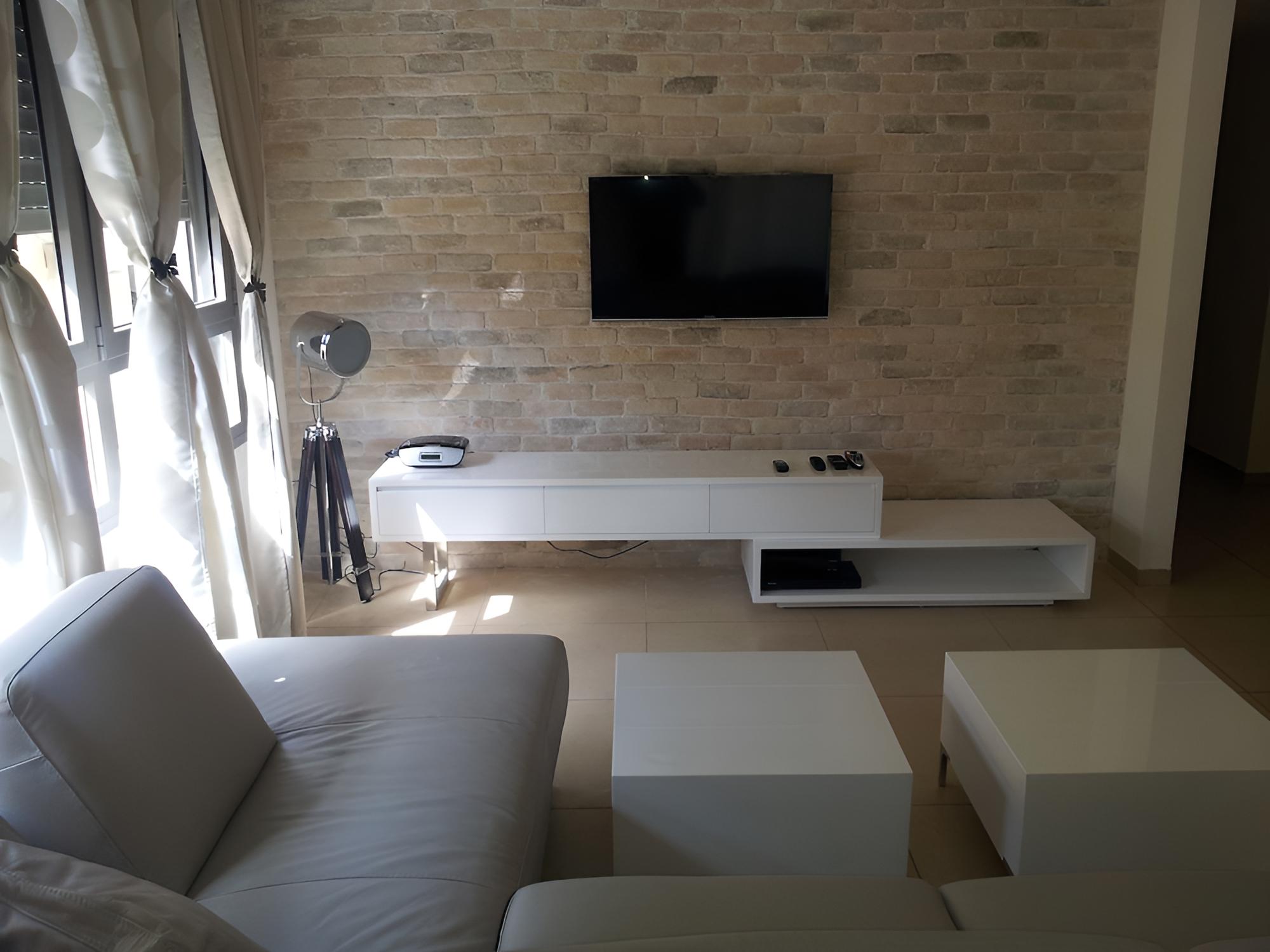 Sunshine Suites