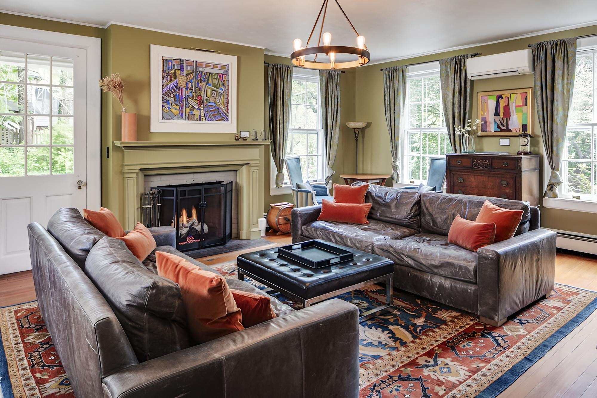 The Applewood Manor